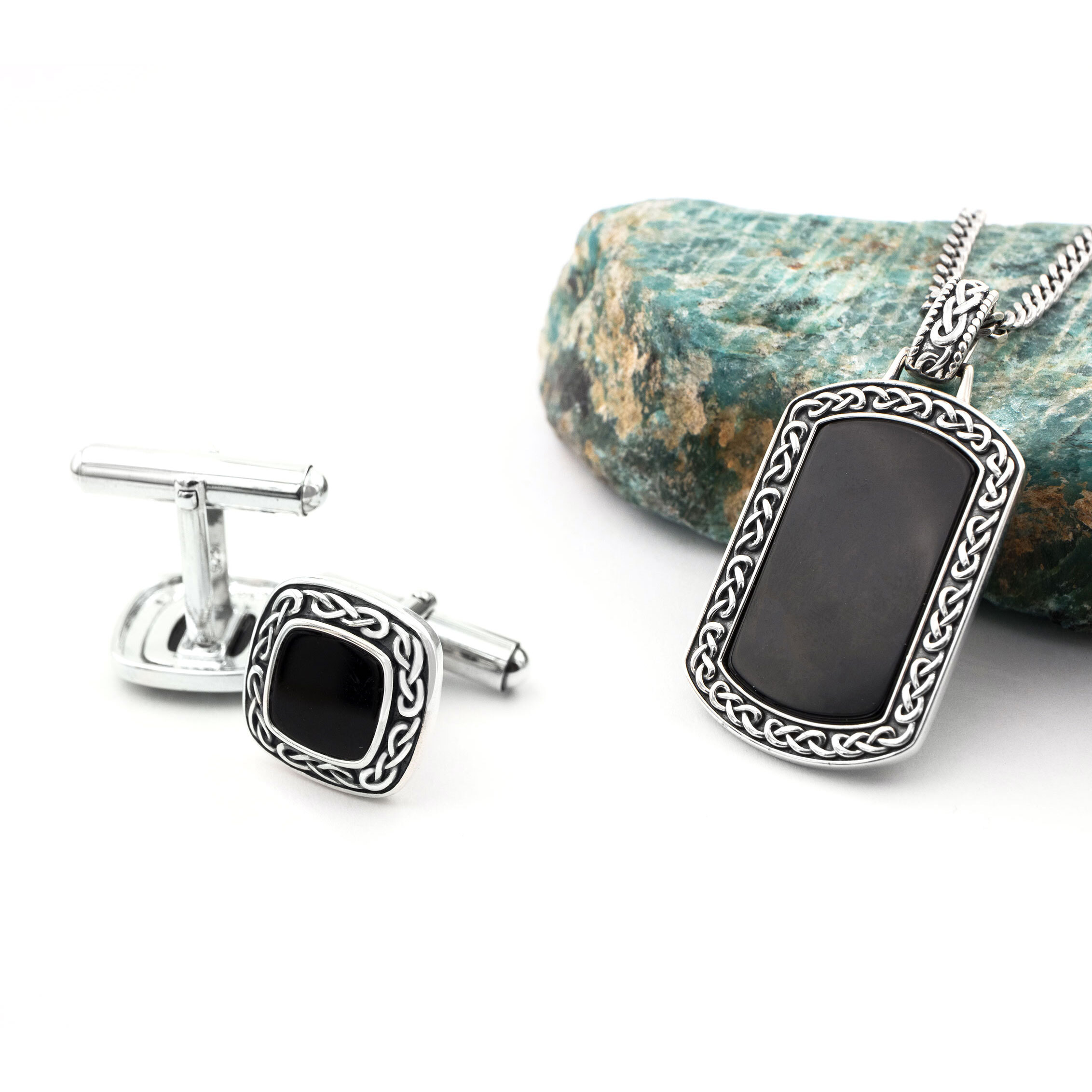 Gorgeous Sterling Silver Celtic Knot Necklace