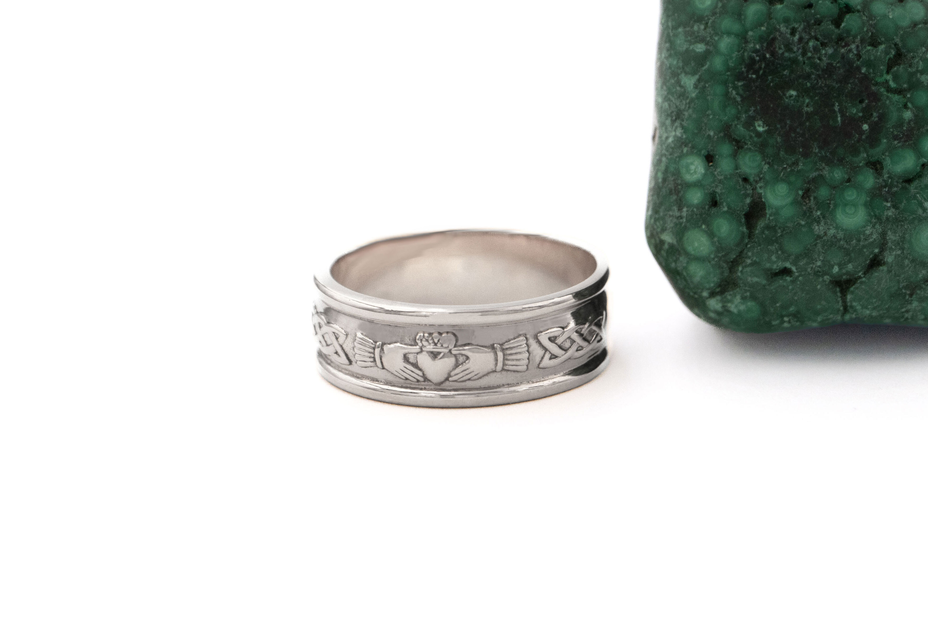 Mens Polished Claddagh & Celtic Knot 5.0mm Ring in Real Platinum 950