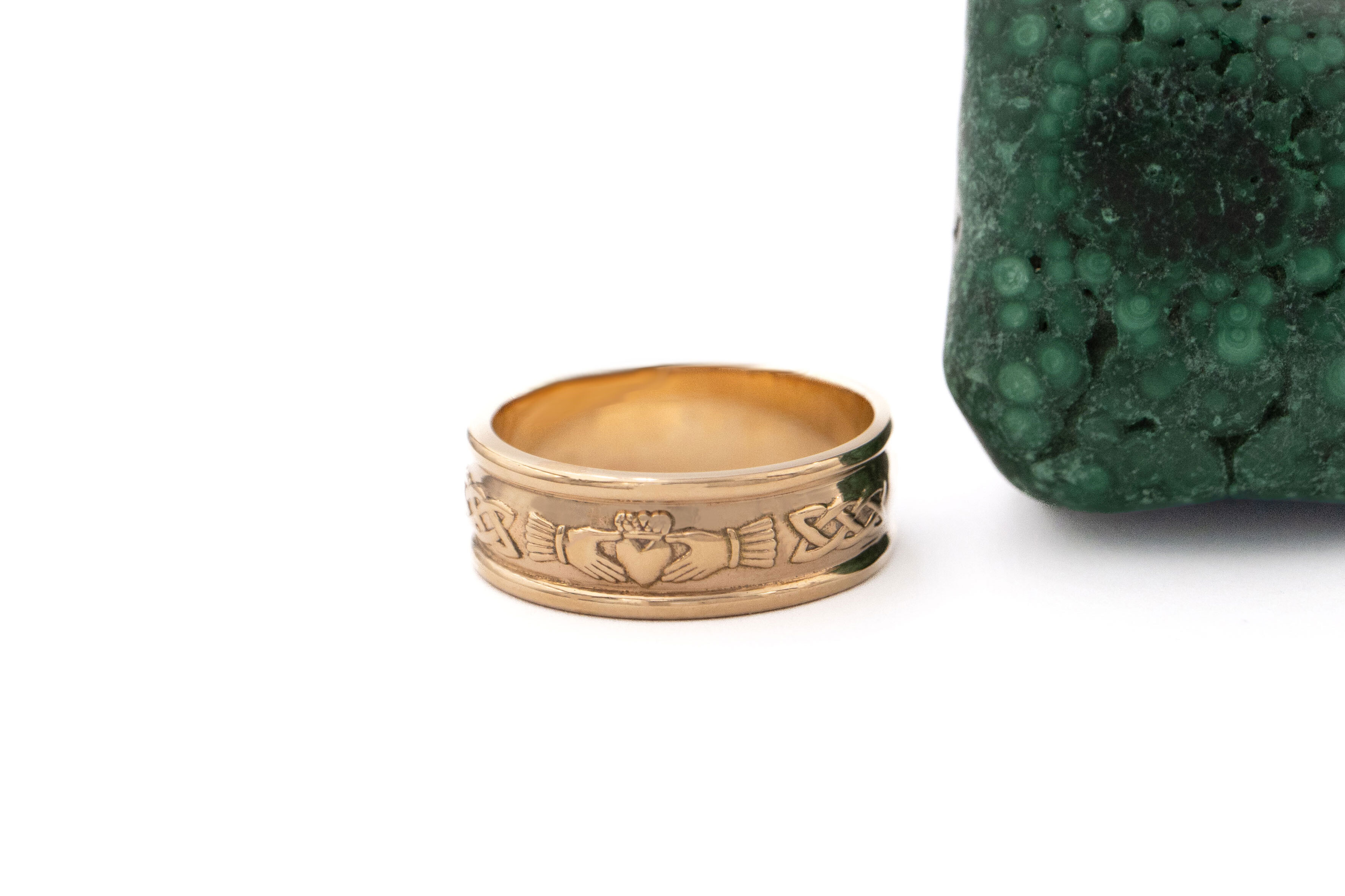 Mens Polished Claddagh 6.7mm Ring in Real 18K Yellow Gold