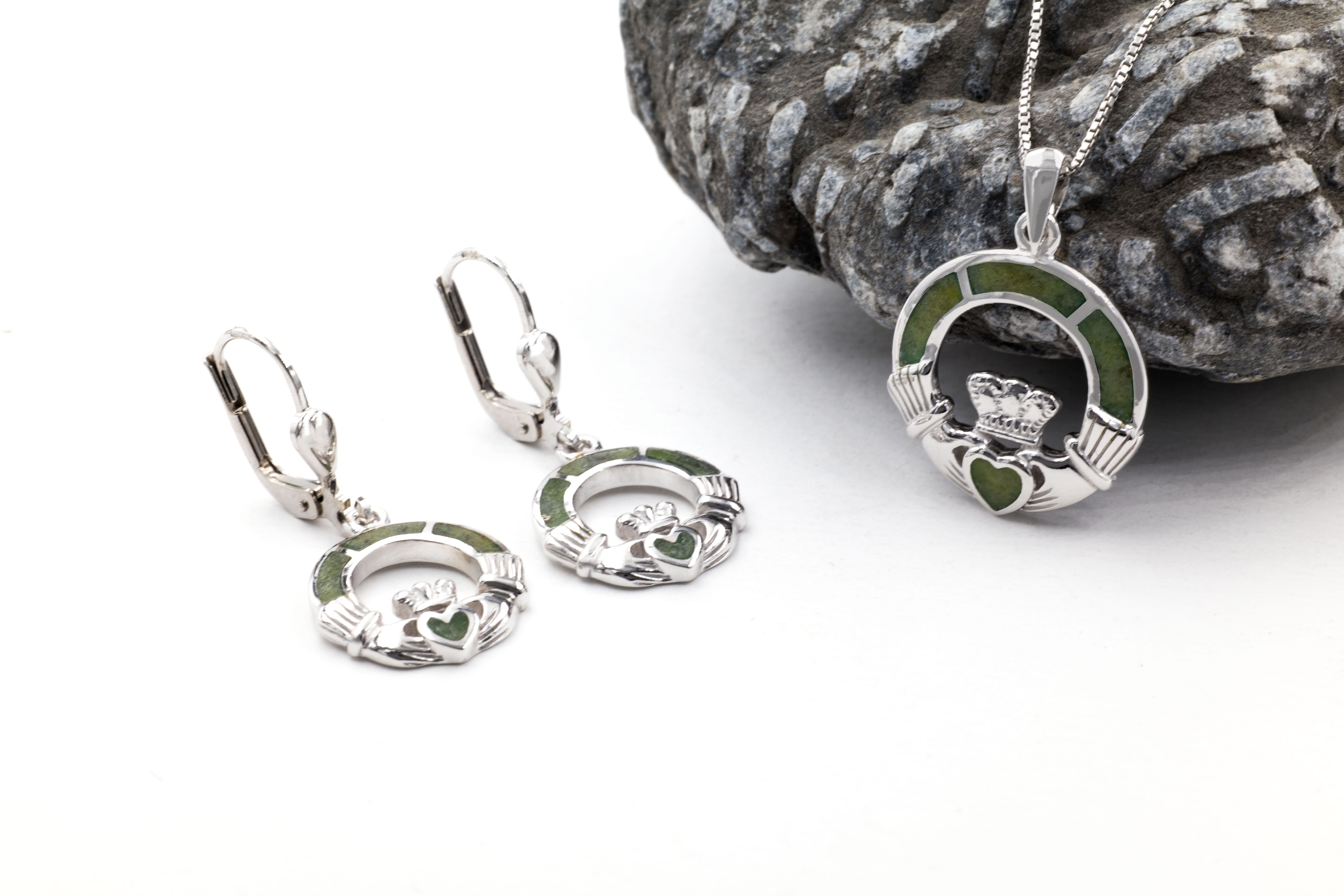 Womens Attractive Sterling Silver Claddagh & Connemara Marble Earrings