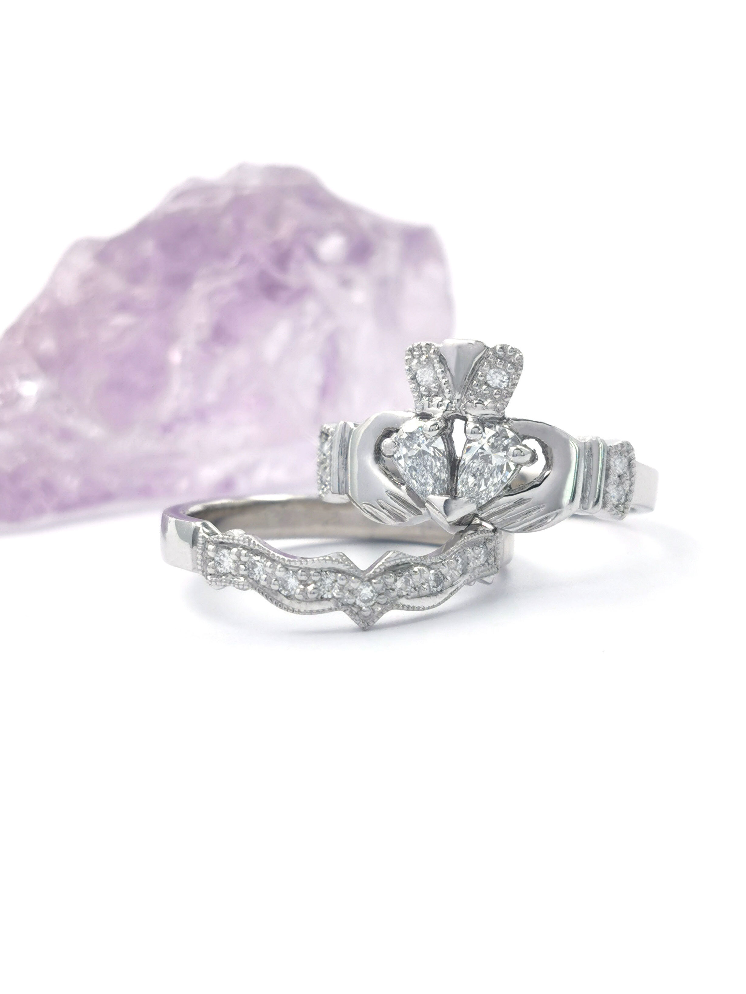 Womens Real Platinum Claddagh 9.0mm Ring