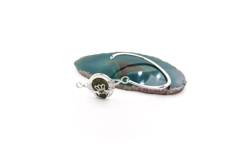 Womens Sterling Silver Claddagh & Connemara Marble Bracelet