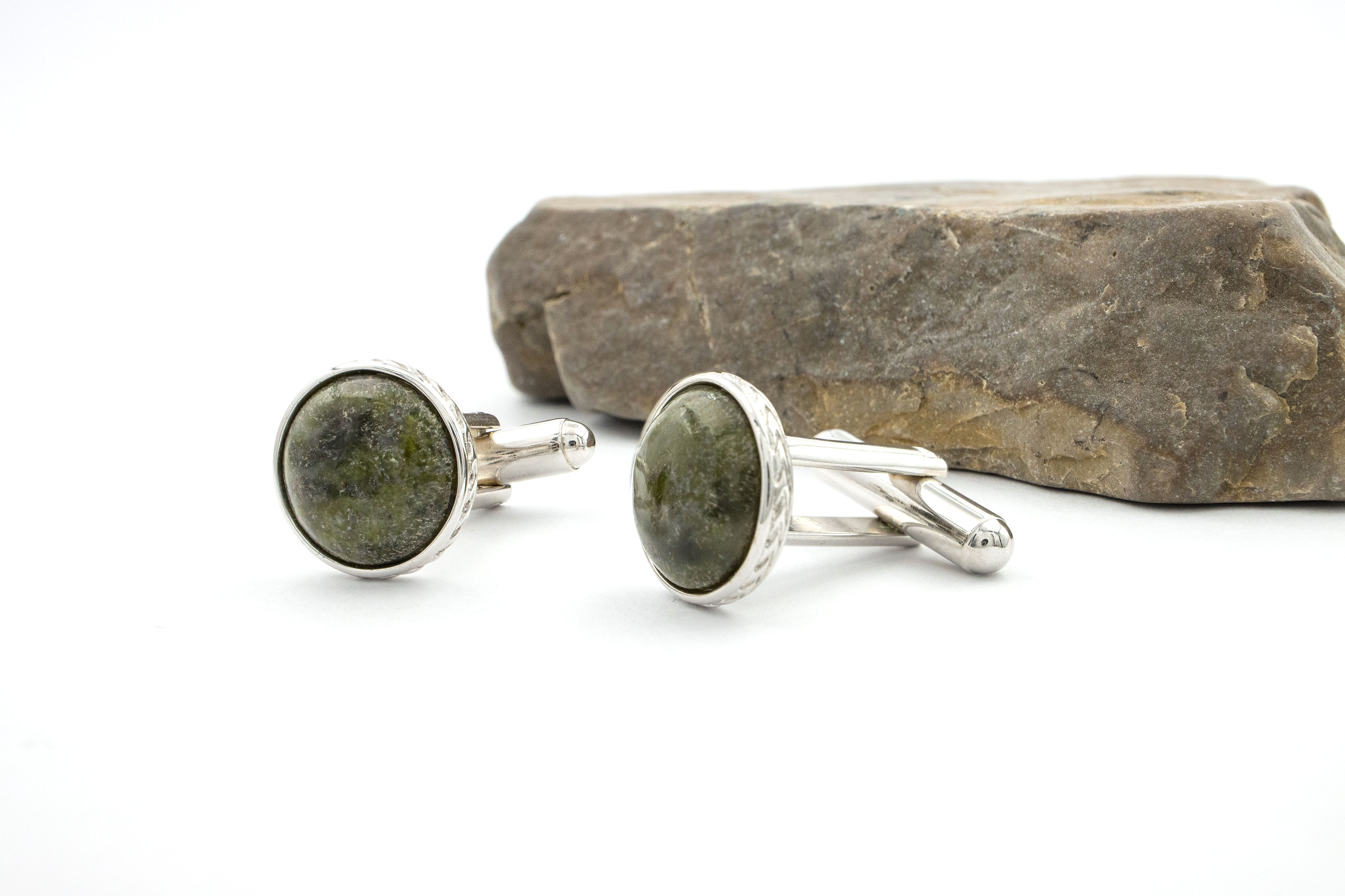 Mens Gorgeous Silver Plate Celtic Knot & Connemara Marble Cufflinks