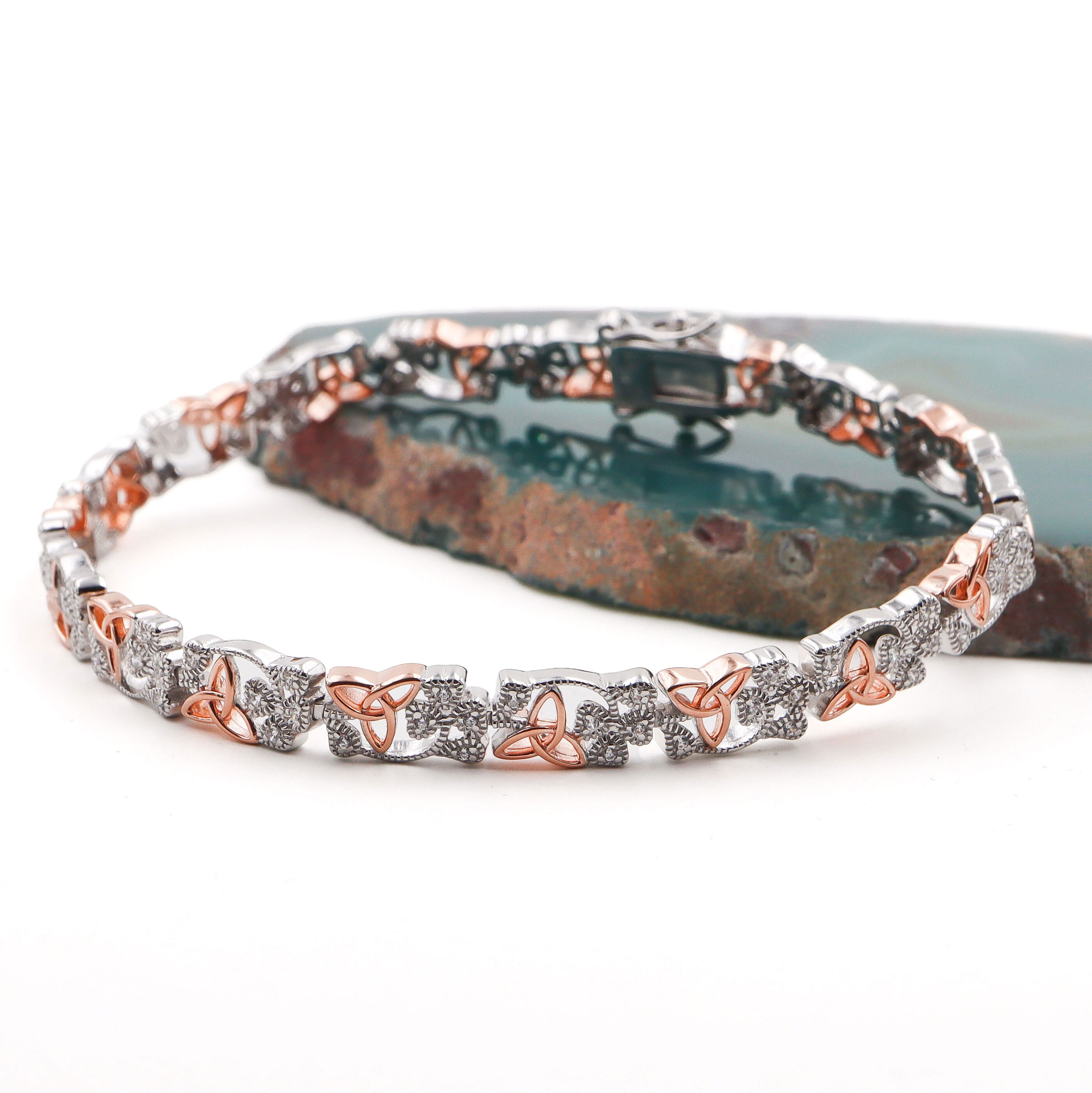 Shamrock Trinity Knot Link Bracelet