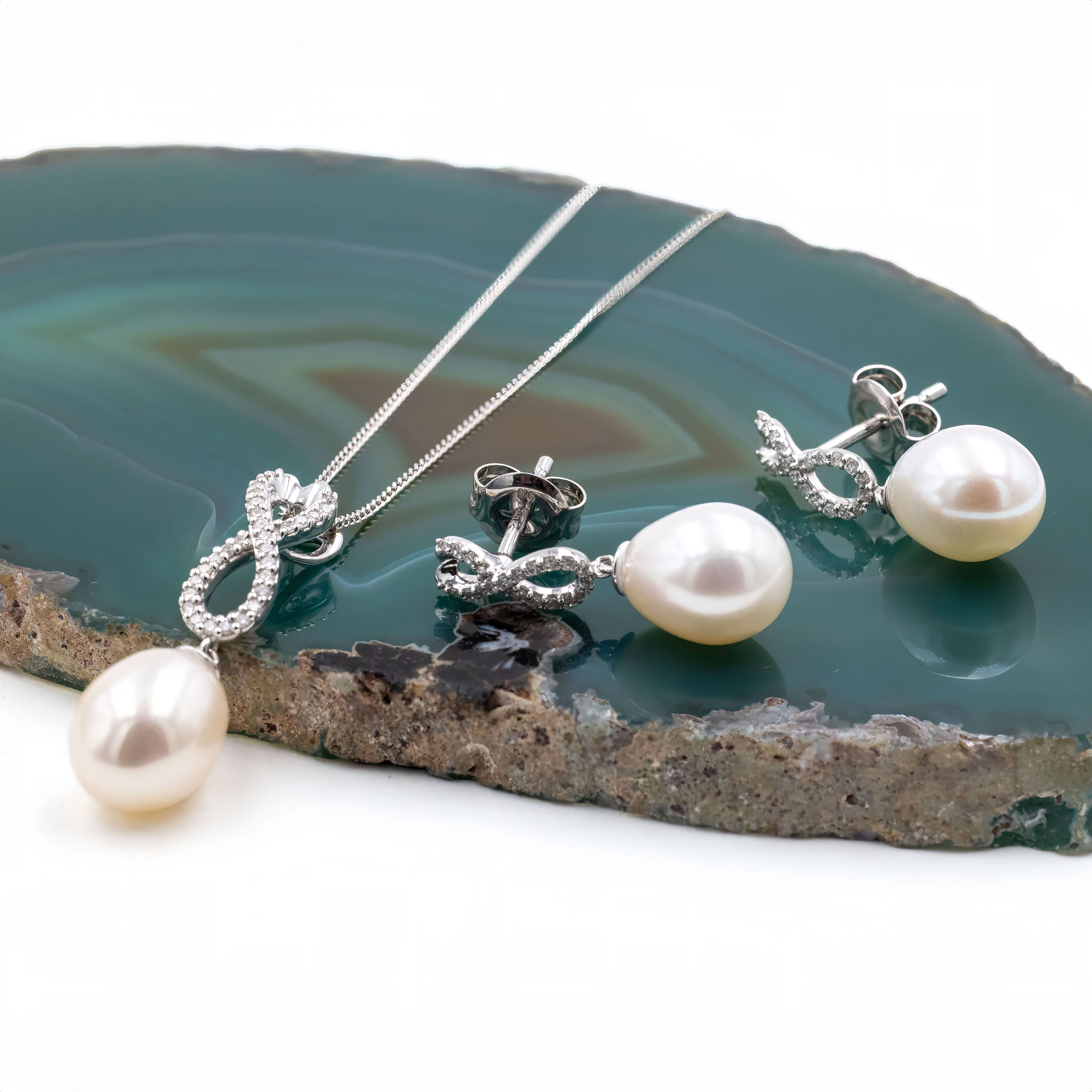 Drop Earring and Necklace Gift Set