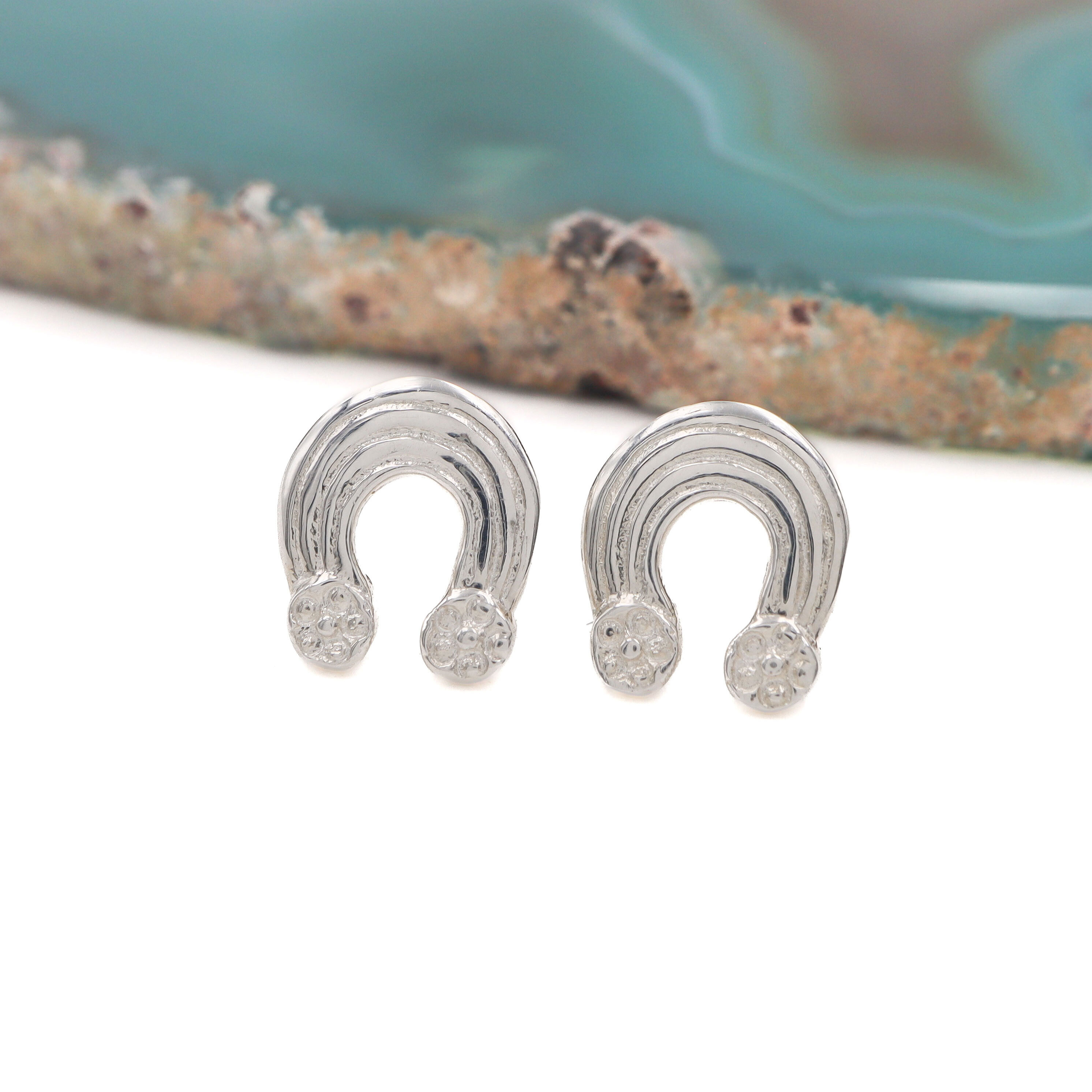 Crop Gleninsheen Collar Earrings Sku 25248 front