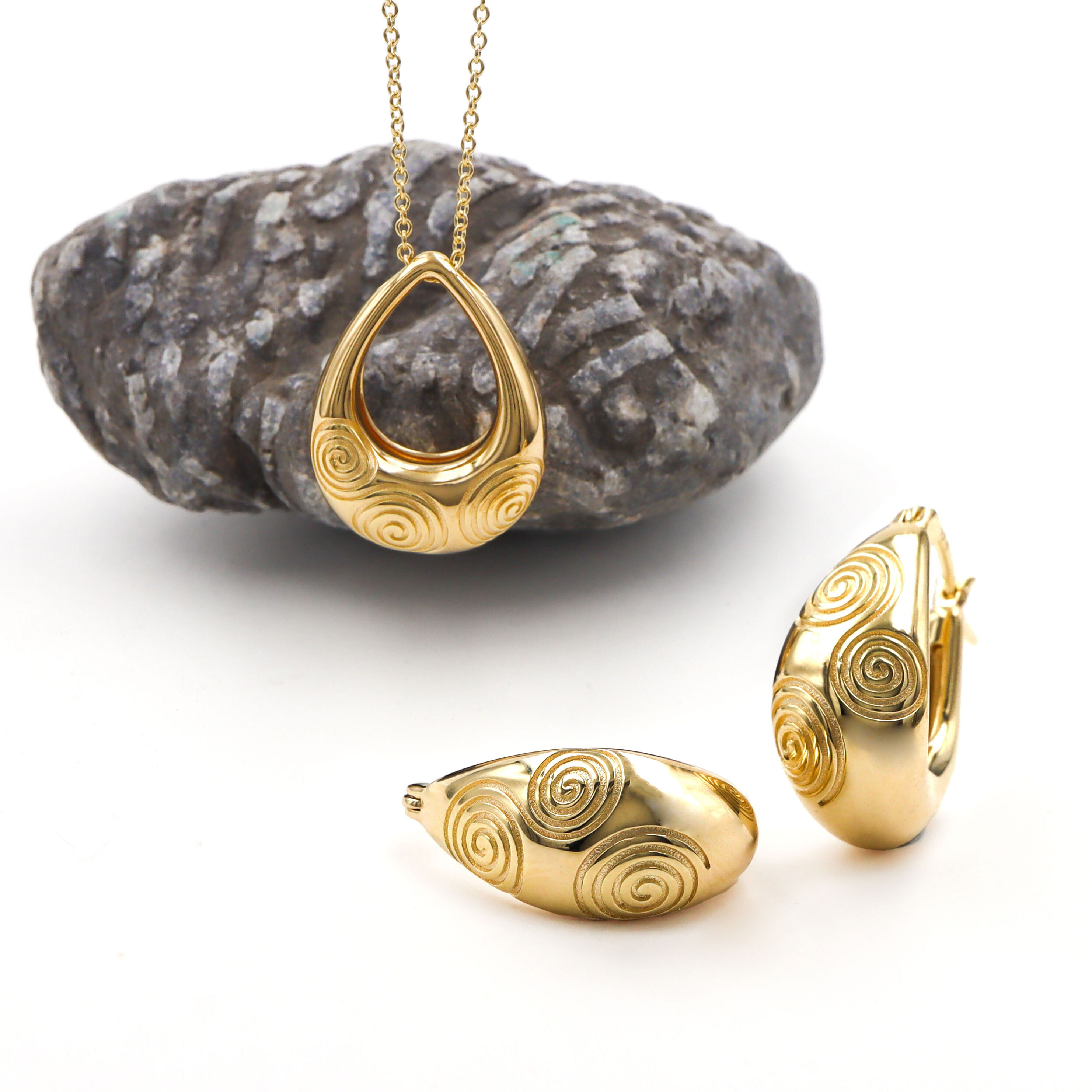 Gold Vermeil Triskele Gift Set