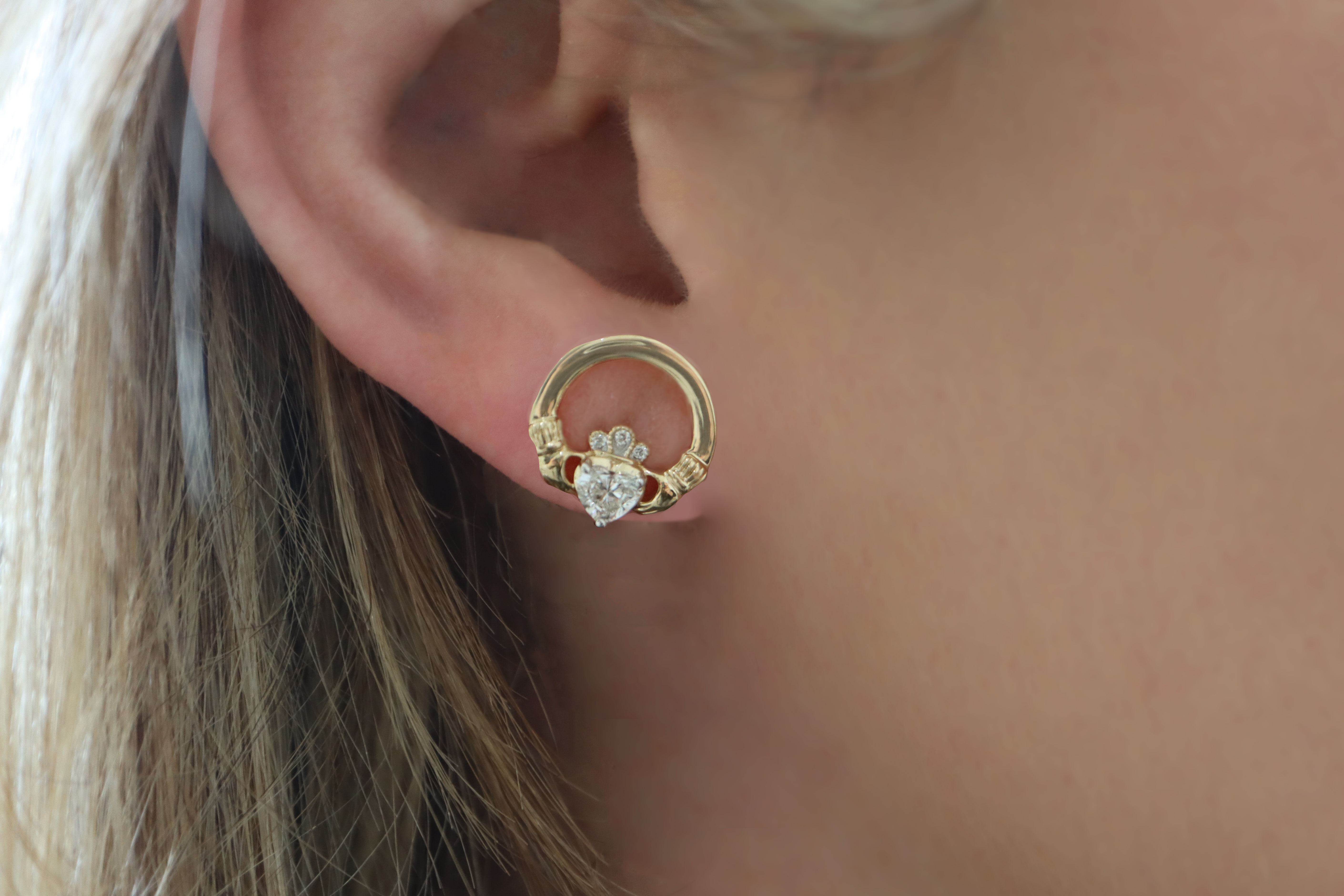 Authentic Yellow Gold Claddagh Gift Set For Women With a Polished Finish - Model Photo