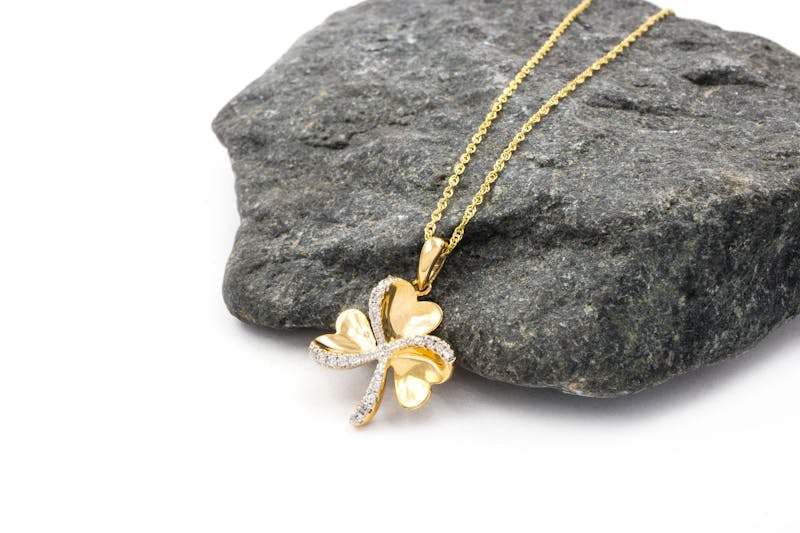 Attractive 14K Yellow Gold Shamrock Necklace For Women