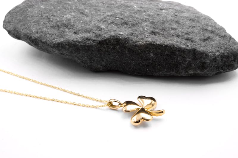 Womens Shamrock Necklace in 14K Yellow Gold