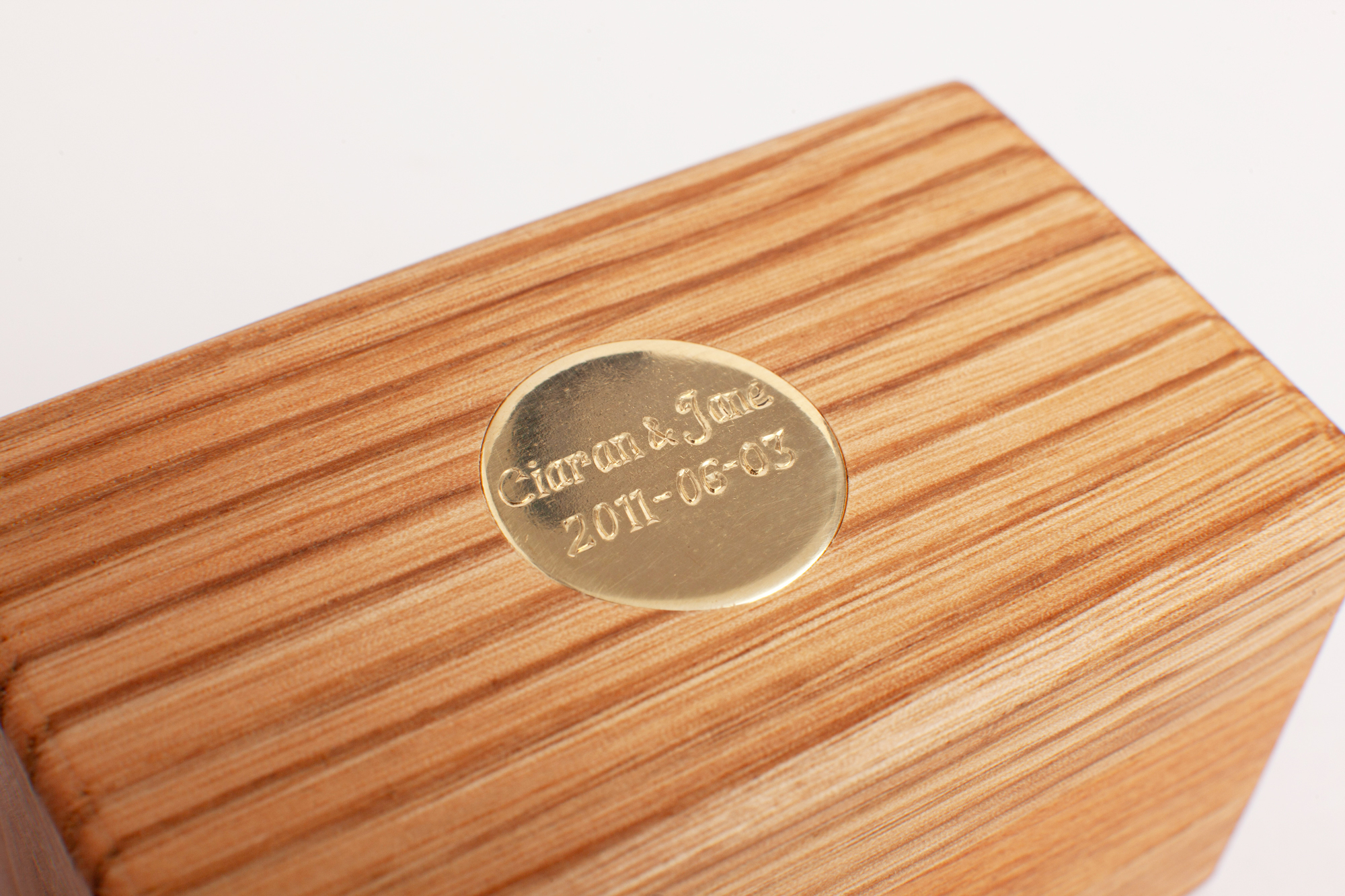 Double Ring Box Engraved