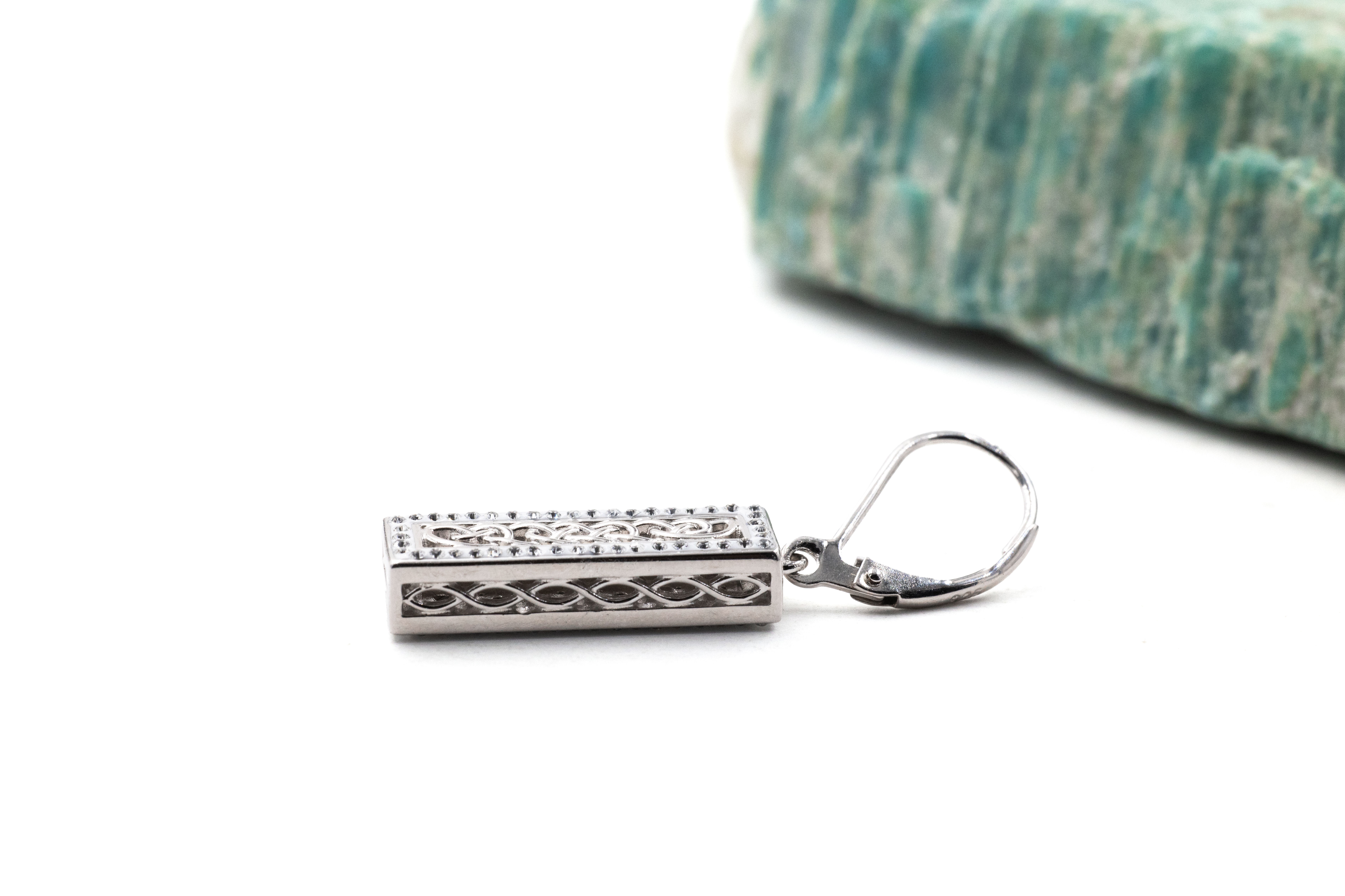 Womens Attractive Sterling Silver Celtic Knot Earrings. Side View.