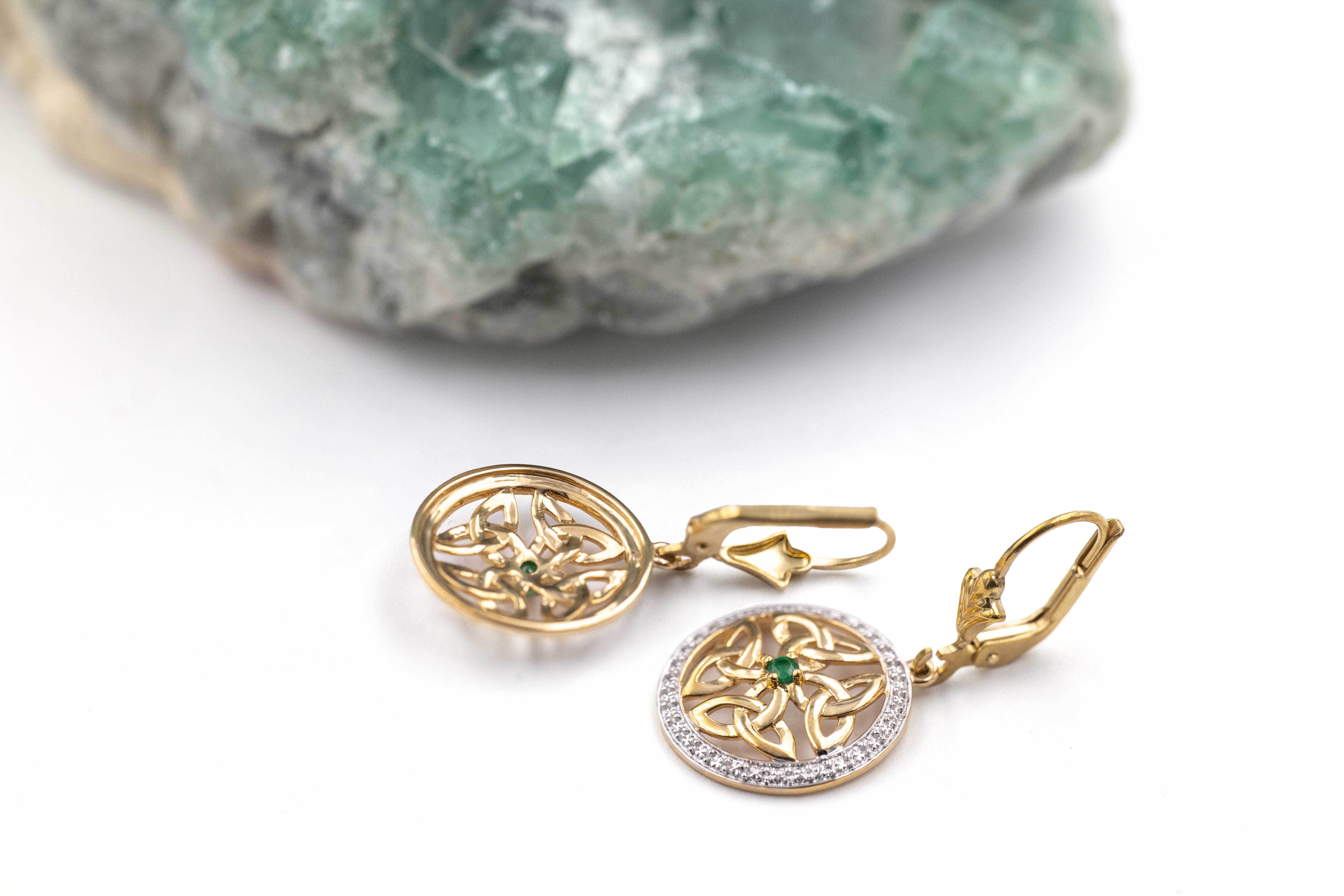 Womens Attractive Yellow Gold Trinity Knot Earrings