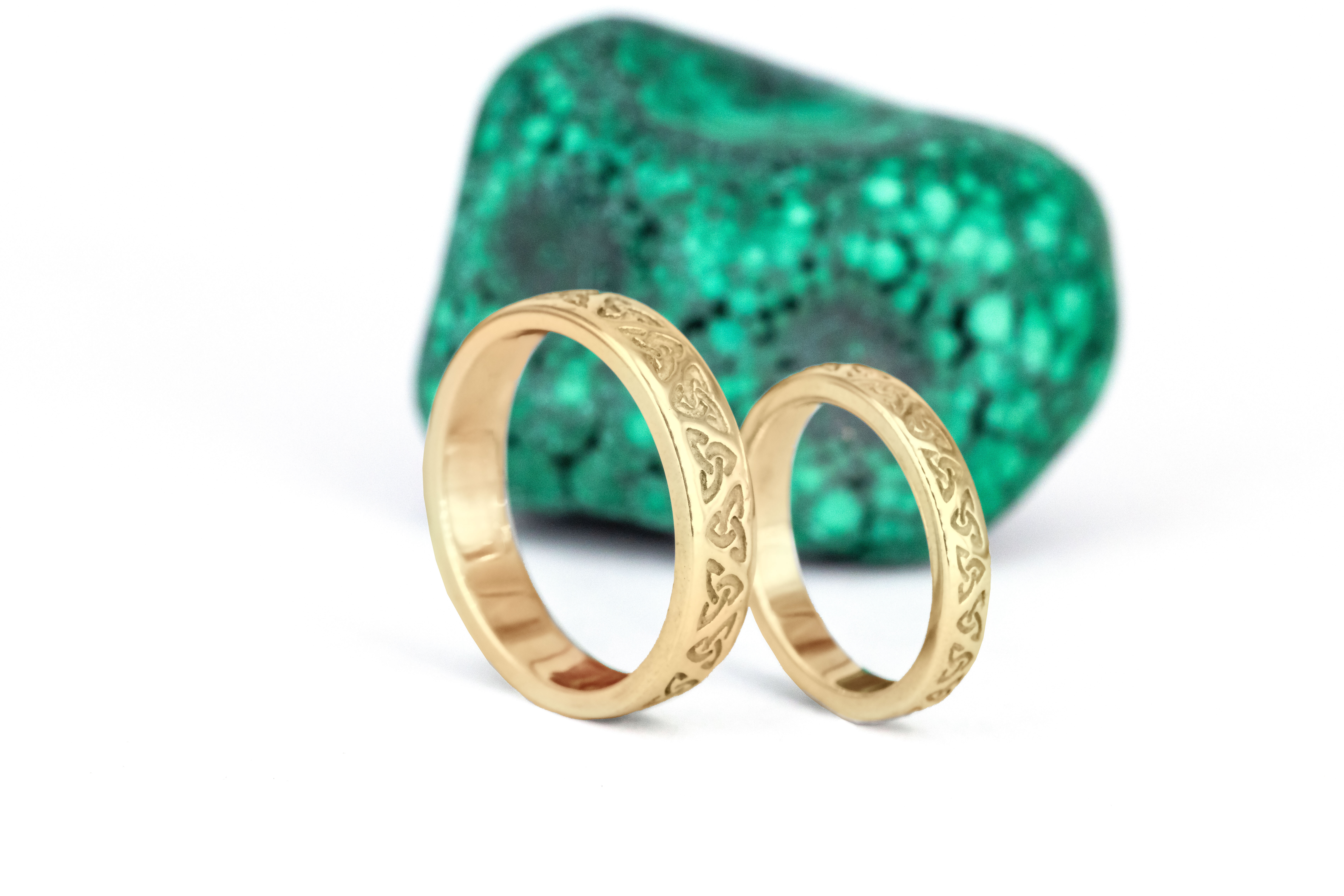 Gorgeous Yellow Gold Trinity Knot 5.5mm Ring For Men