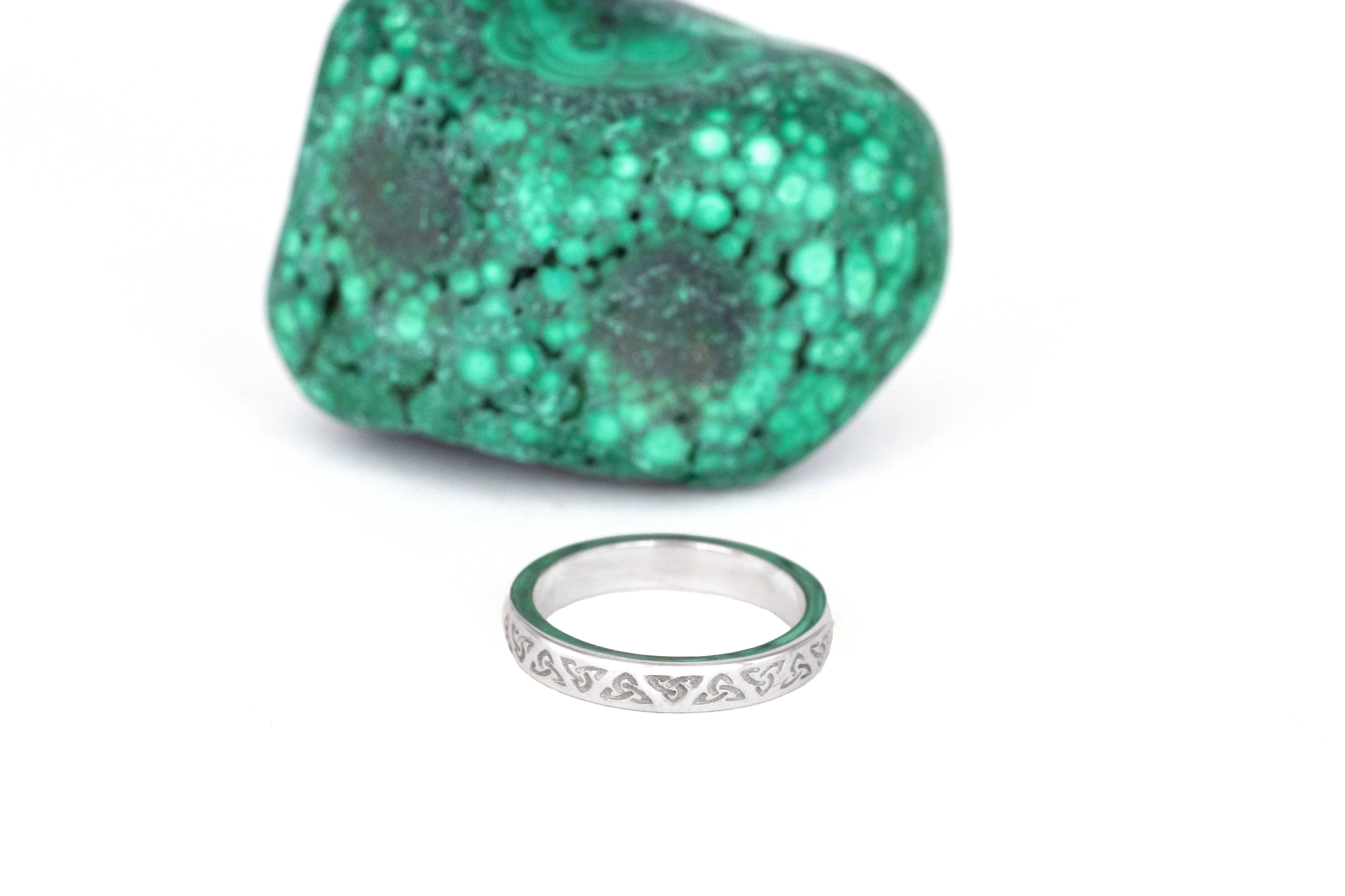 Womens Trinity Knot 3.5mm Ring in Real White Gold