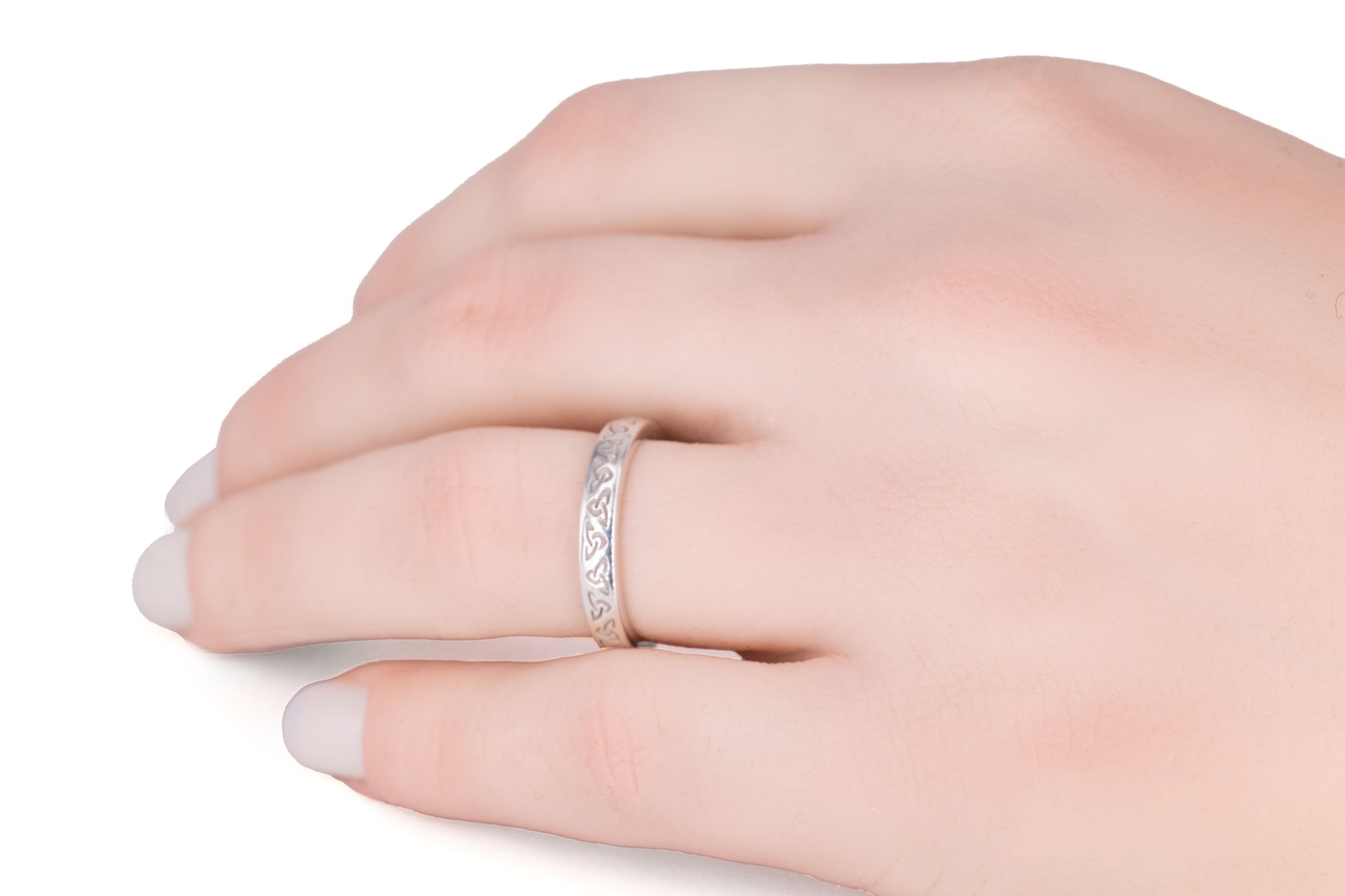 Womens 18K White Gold Trinity Knot 5.5mm Ring - Model Photo