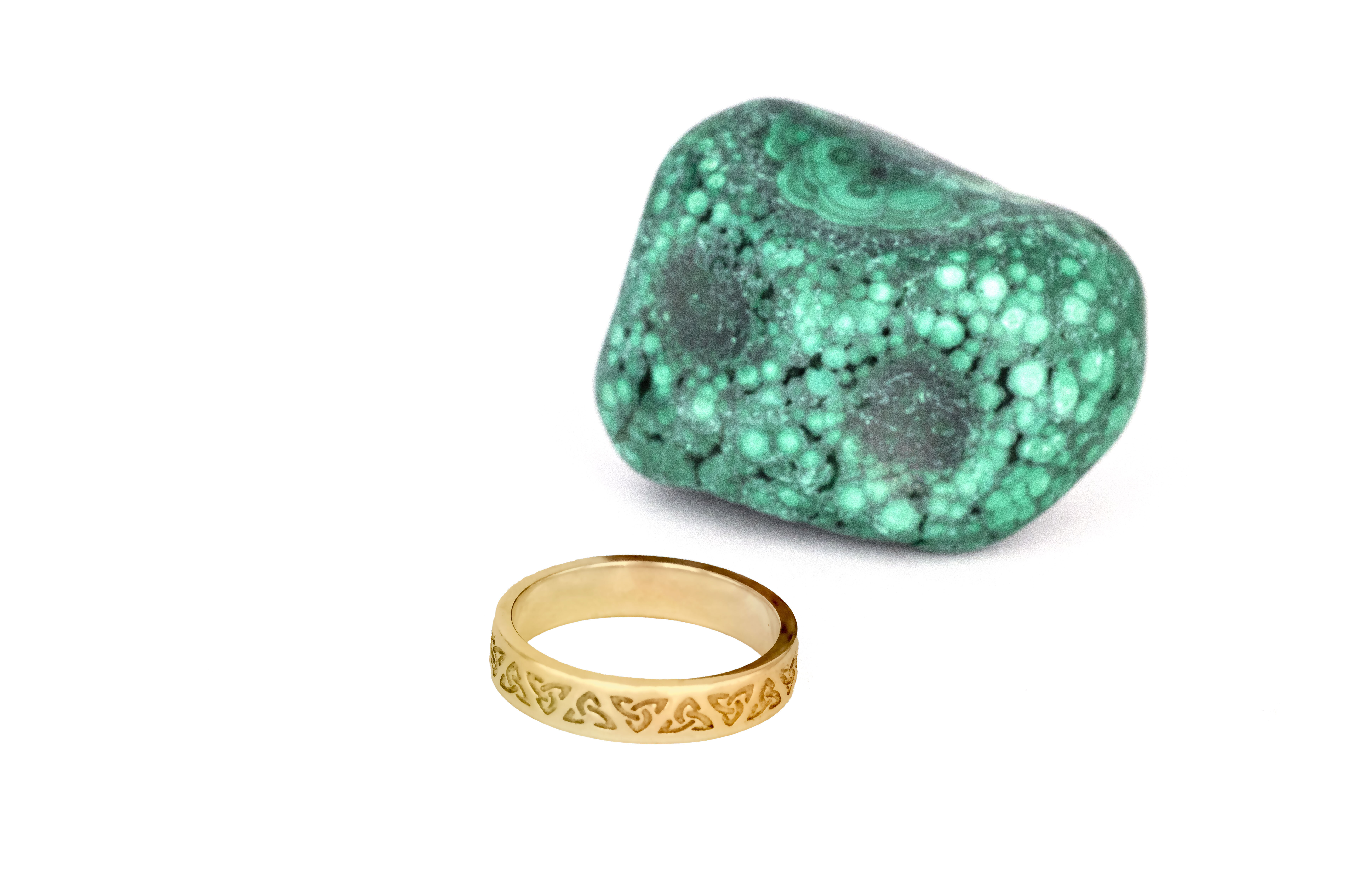 Irish 18K Yellow Gold Trinity Knot Ring For Men