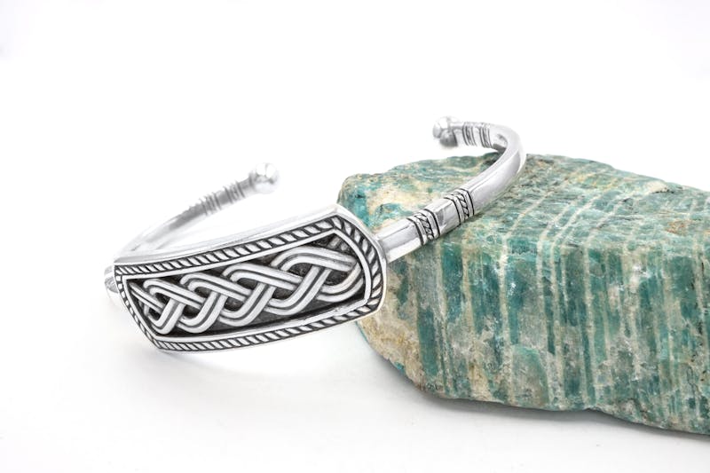 Gorgeous Oxidized Sterling Silver Celtic Knot Bracelet