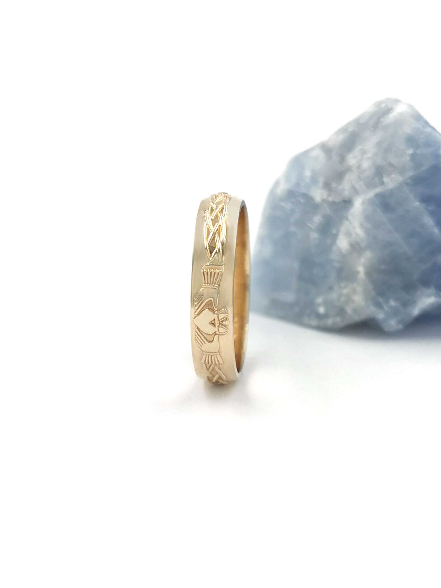 Striking 18K Yellow Gold Claddagh & Celtic Knot Ring For Women