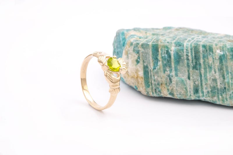 Womens Yellow Gold August Birthstone Ring