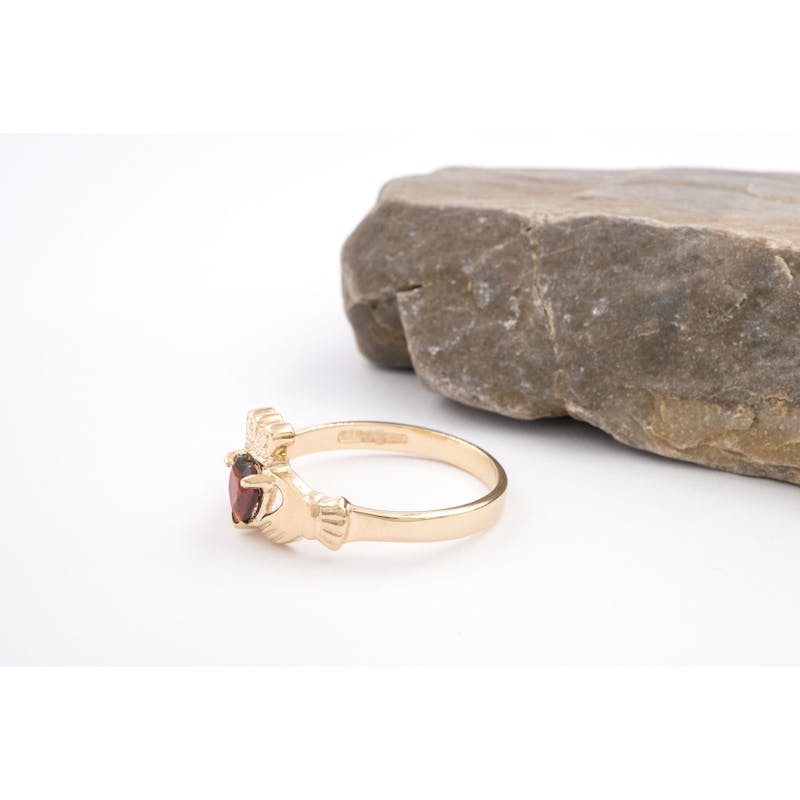 Womens Romantic Yellow Gold January Birthstone Anniversary Ring