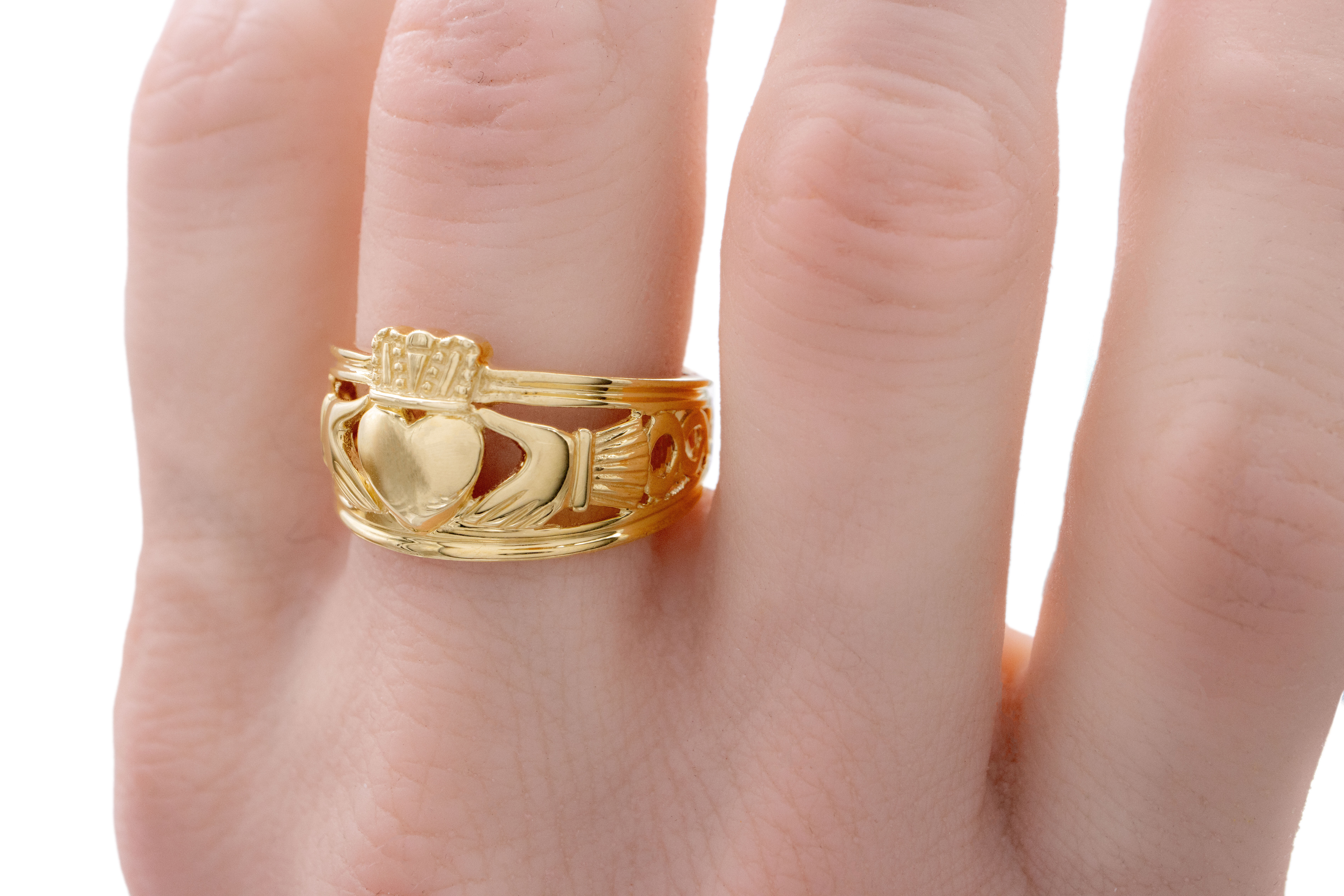 Genuine 9K Yellow Gold Claddagh Ring For Men - Model Photo