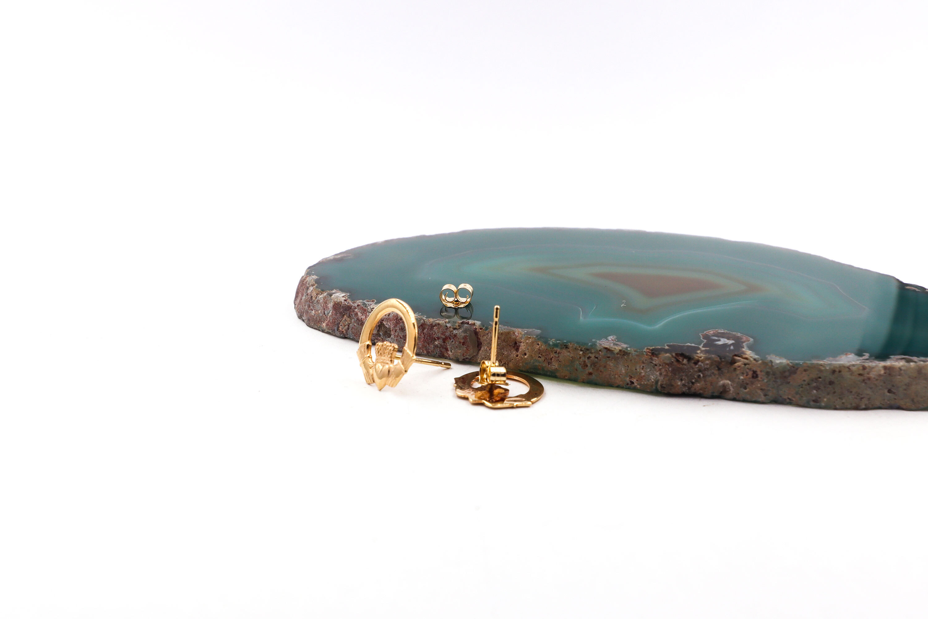 Womens Luxurious Yellow Gold Claddagh Earrings