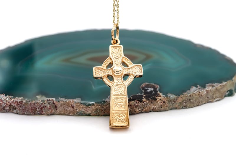 Celtic Cross Necklace in Real Yellow Gold. Side View.