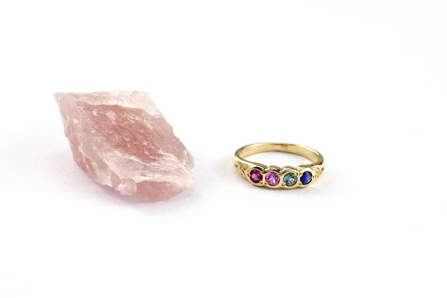 Womens Irish Yellow Gold Celtic Knot 4.0mm Ring