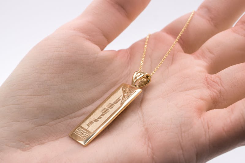 Womens Ogham Necklace in Yellow Gold