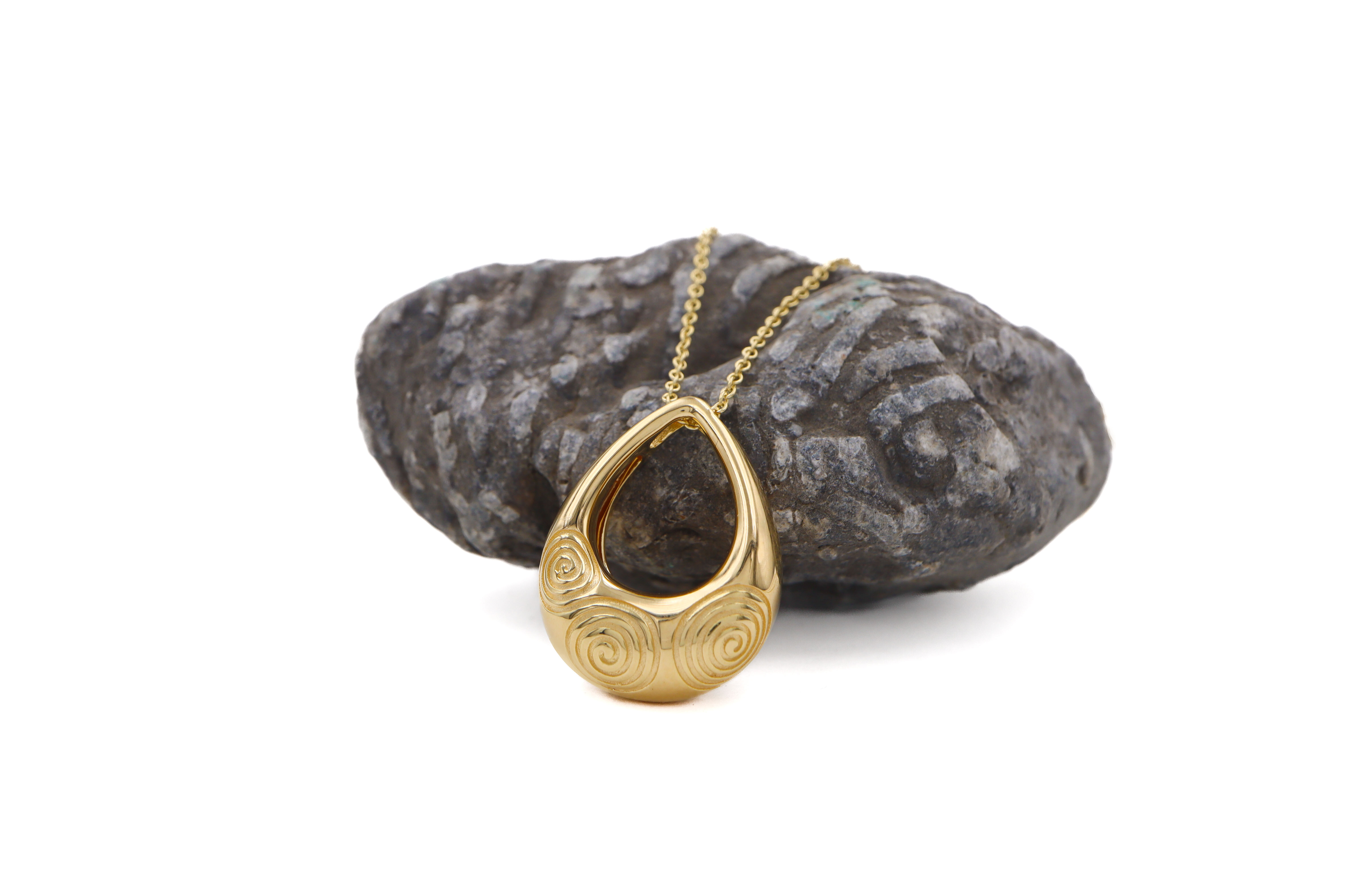 Attractive Gold Vermeil Triskele & Newgrange Necklace For Women With a Polished Finish