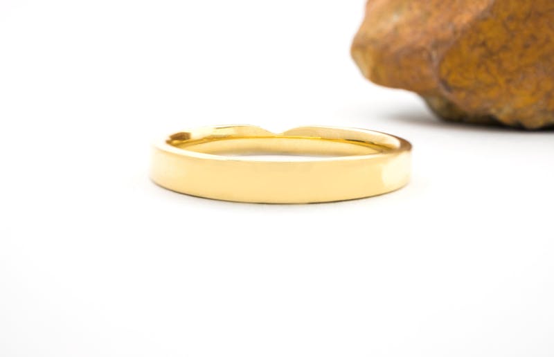 Gorgeous Yellow Gold Mo Anam Cara & Gaelic 3.0mm Ring For Women. Picture Of The Back.