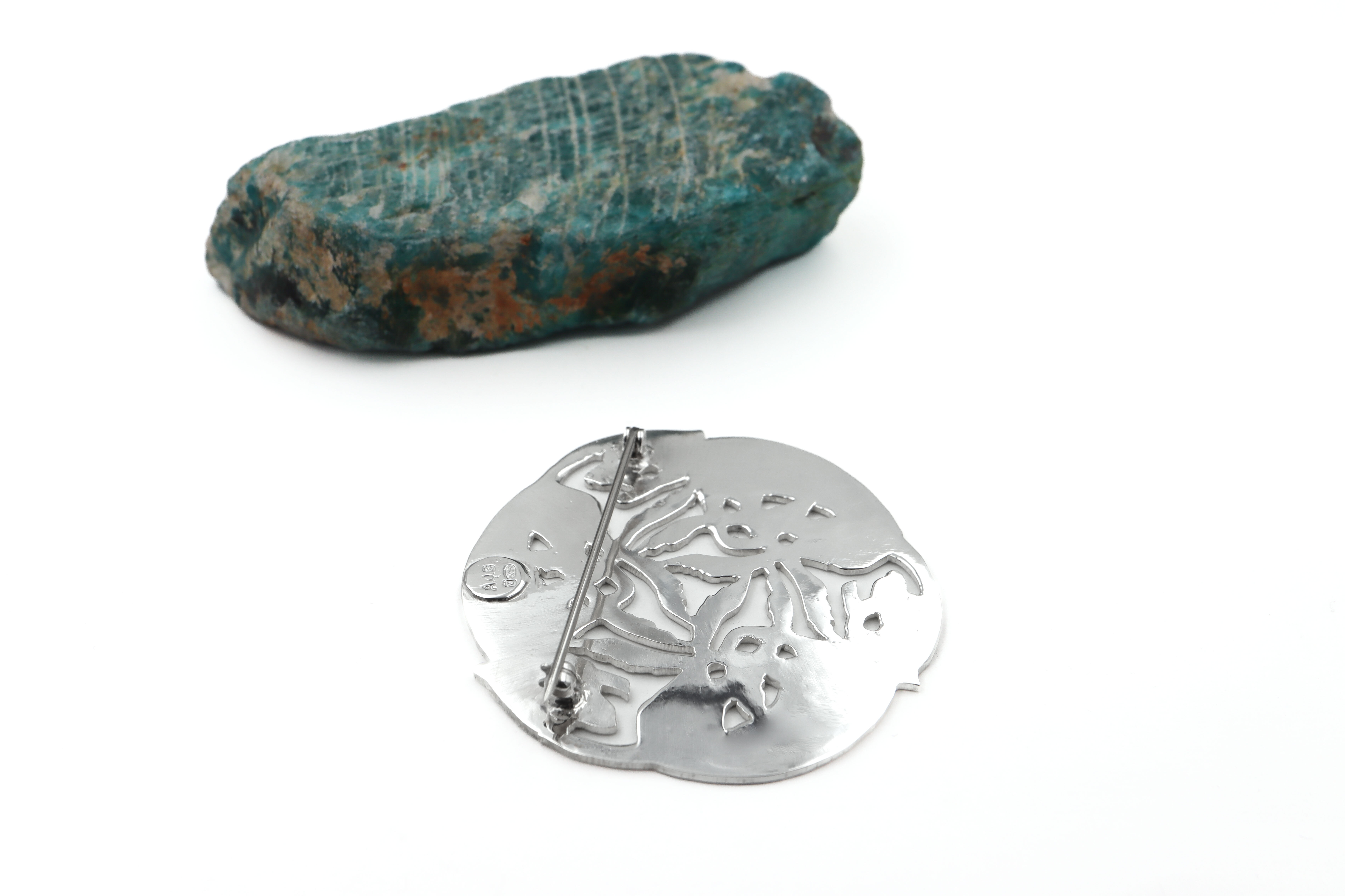 Attractive Sterling Silver Folklore & Book of Kells Brooch. Picture Of The Back.