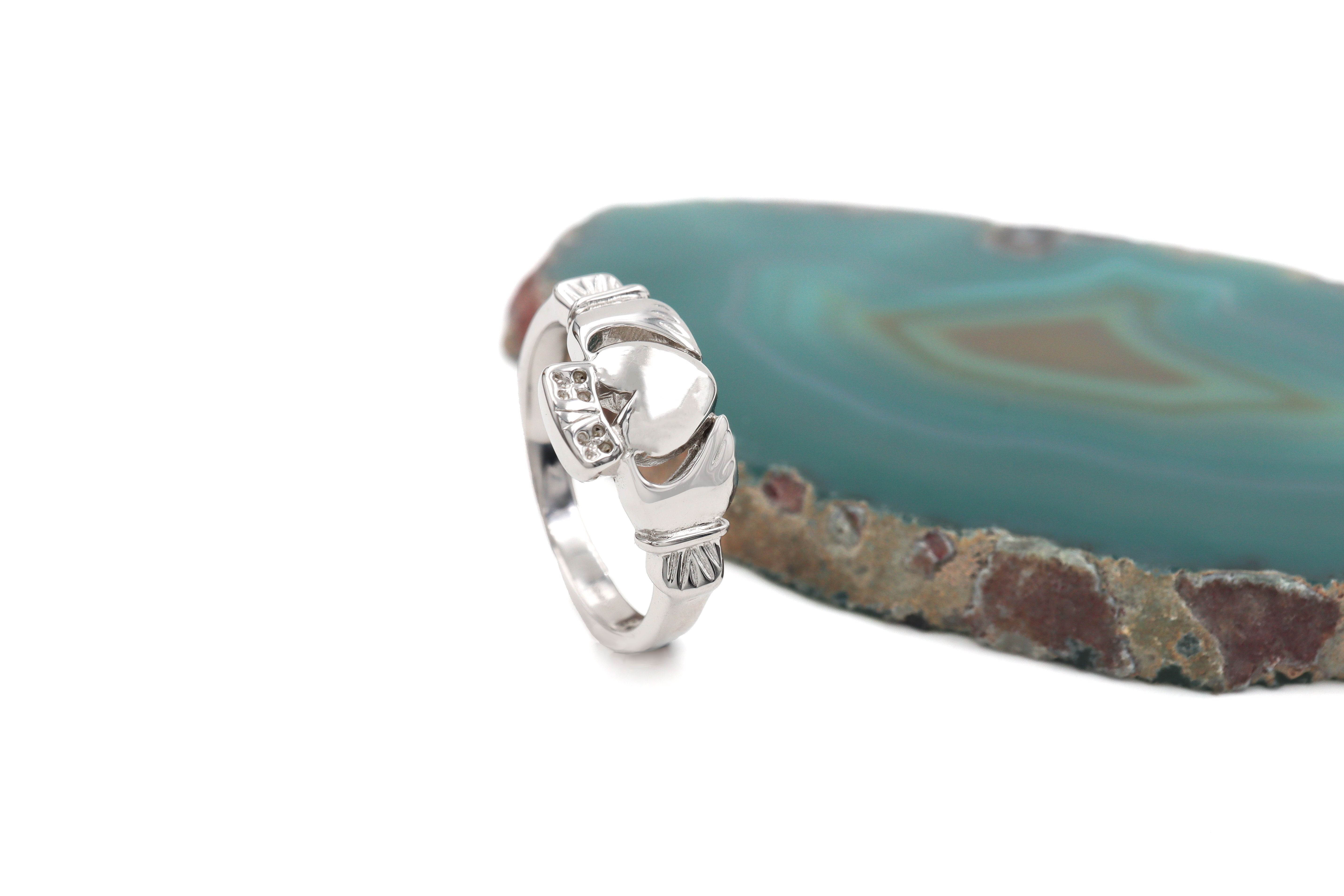 Gorgeous Sterling Silver Claddagh 11.4mm Ring For Men With a Polished Finish. Side View.