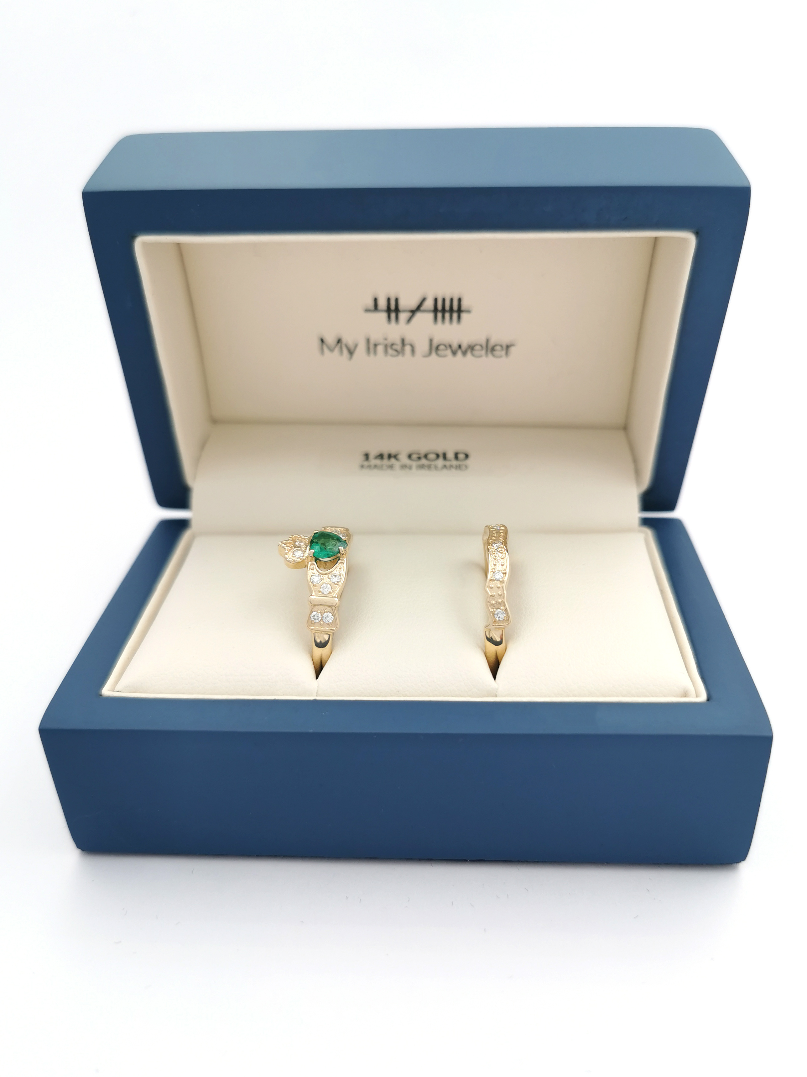 Womens Yellow Gold Claddagh Engagement Ring