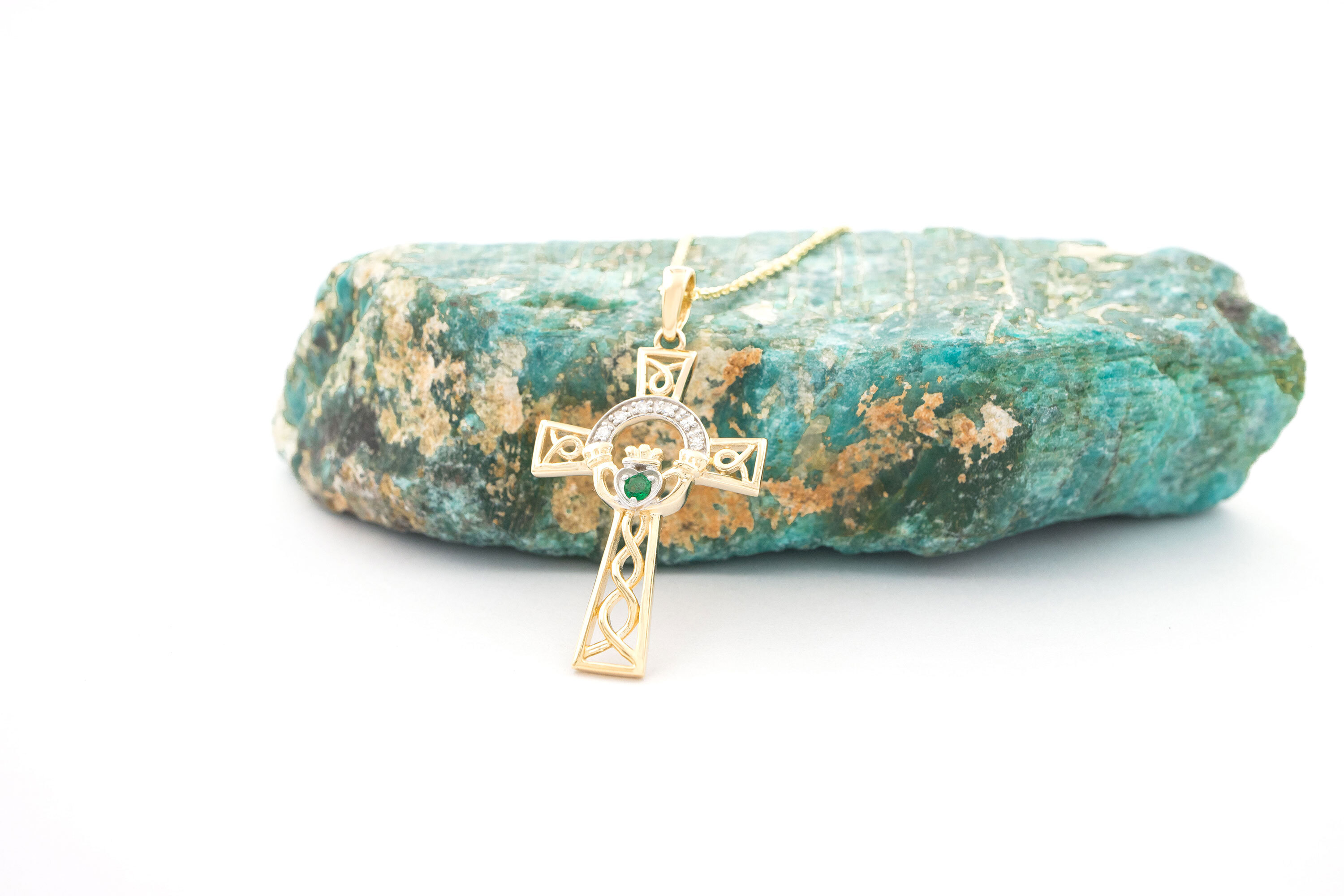 Attractive 14K Yellow Gold Claddagh & Celtic Cross Necklace For Women