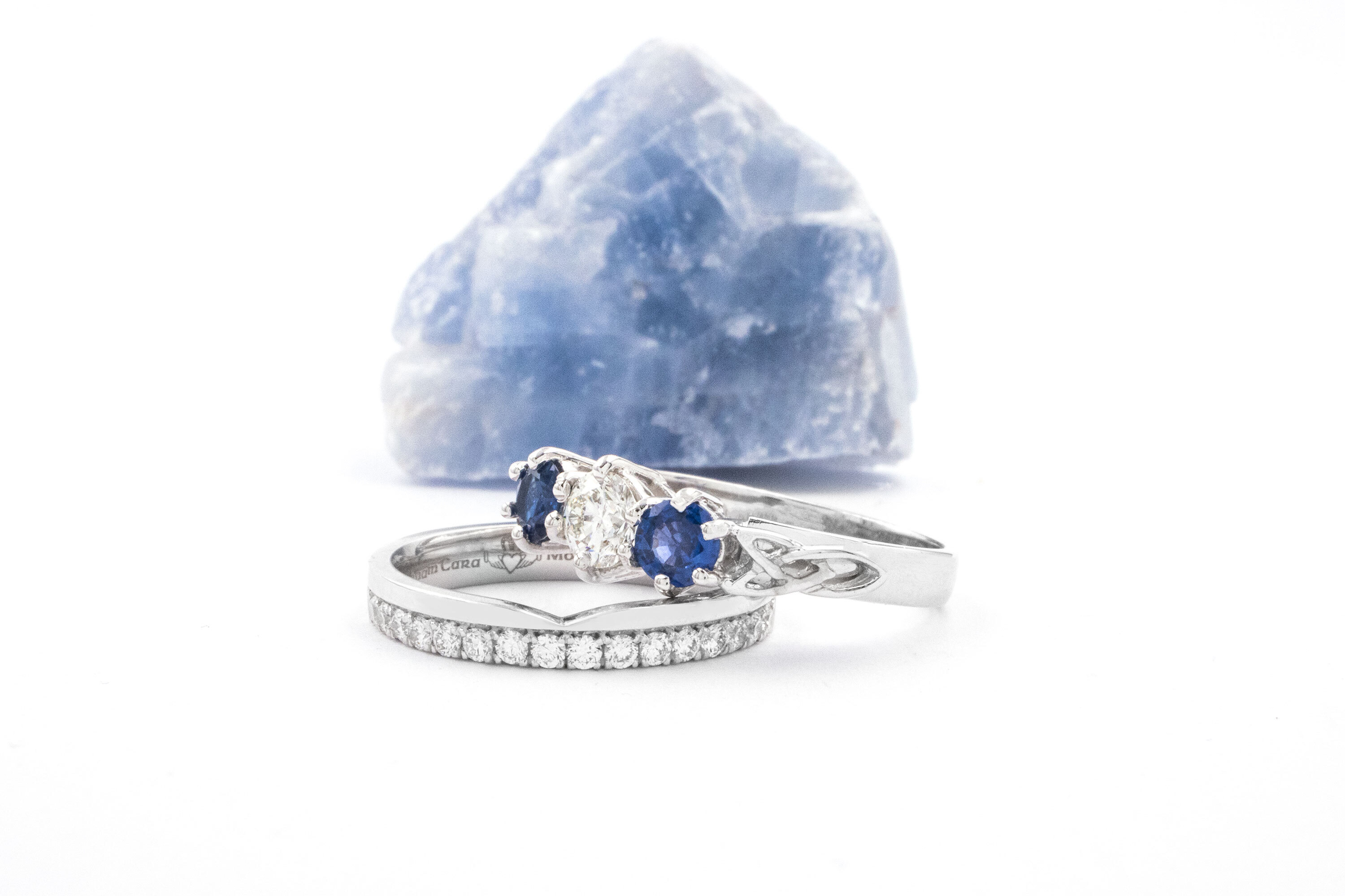 Womens Trinity Knot Ring in White Gold