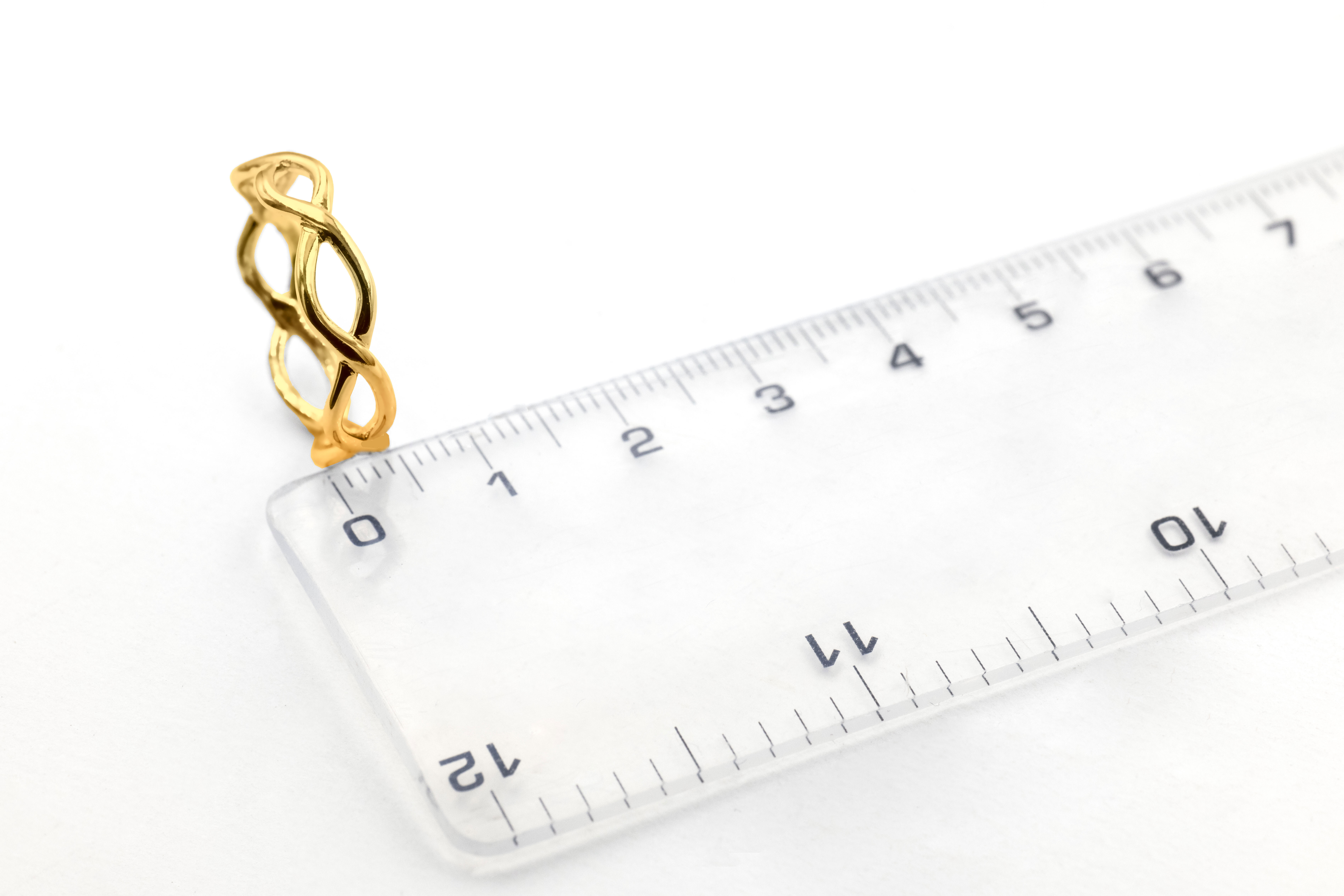 Striking 10K Yellow Gold Celtic Knot Wedding Ring For Women. Picture For Scale.