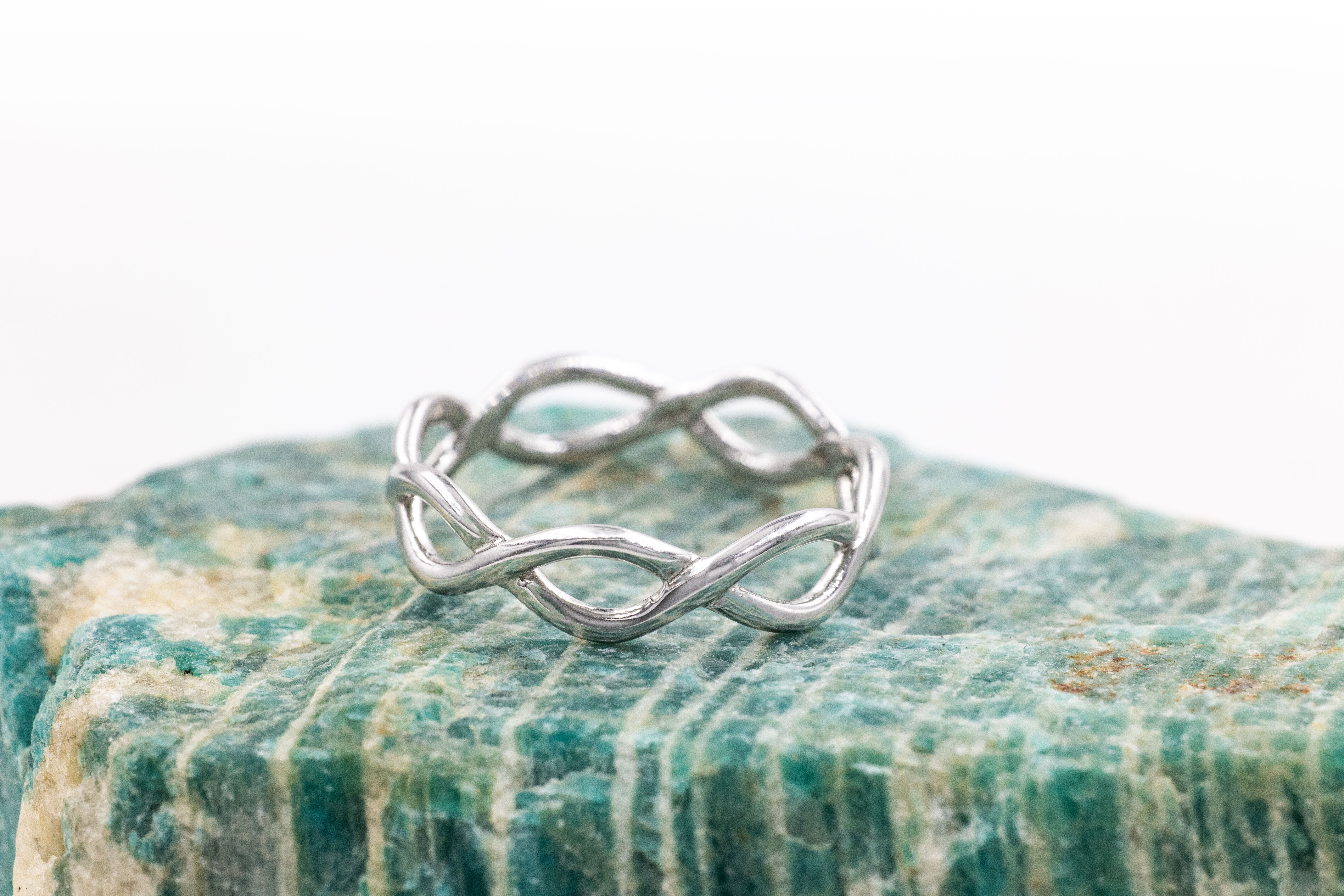 Attractive White Gold Celtic Knot 6.0mm Ring For Men