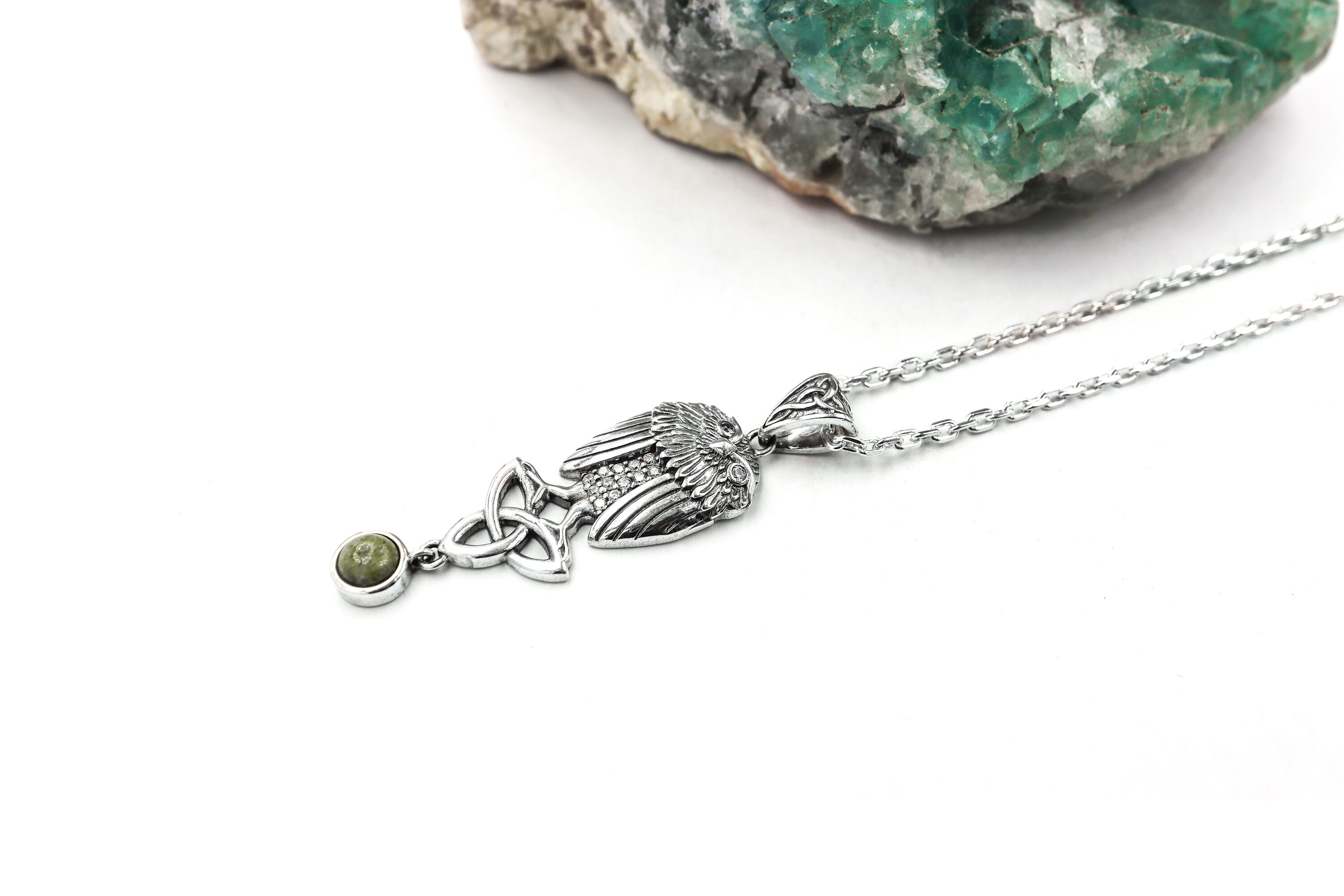 Attractive Sterling Silver Trinity Knot Necklace For Women