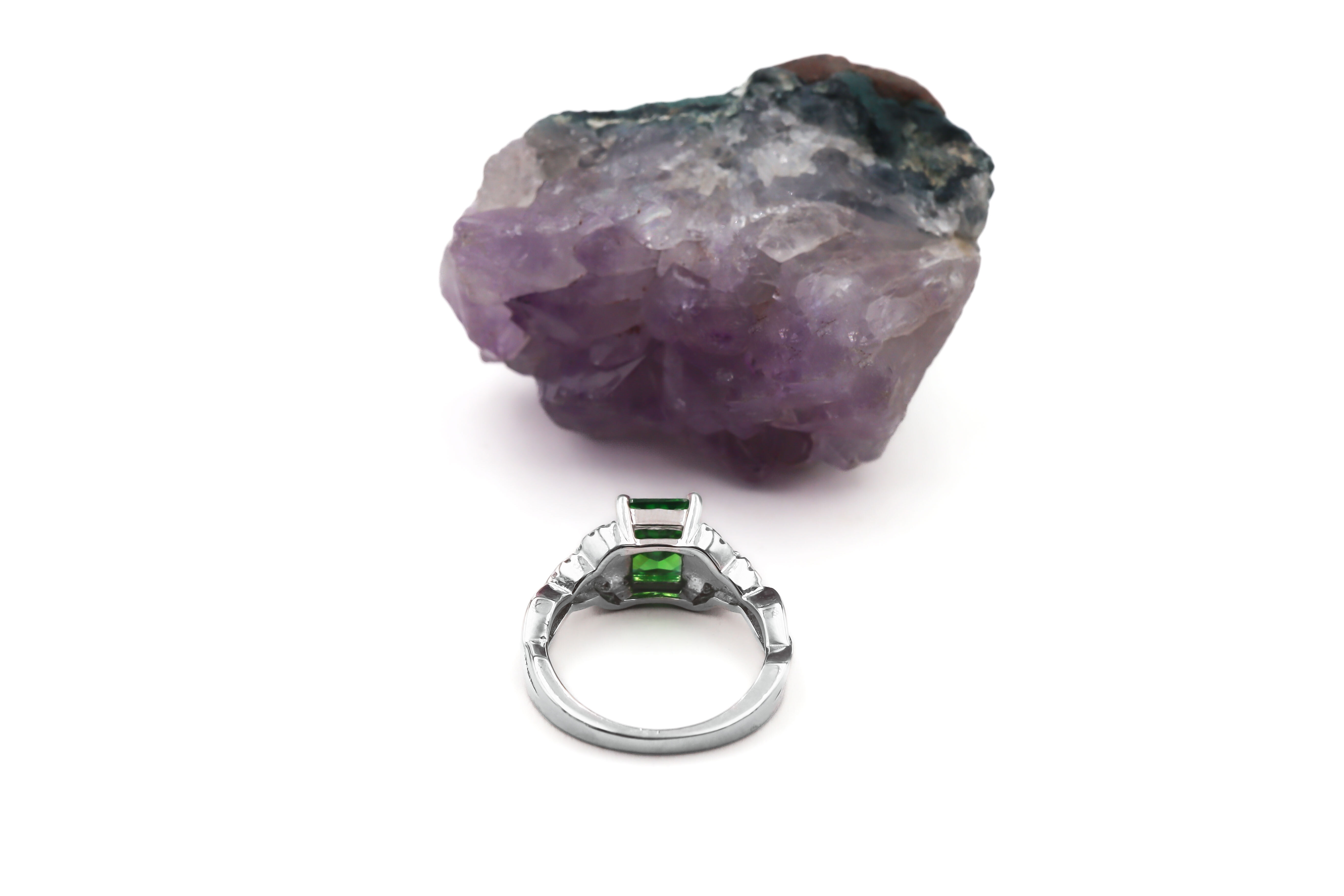 Striking Sterling Silver Trinity Knot Ring For Women. Picture Of The Back.