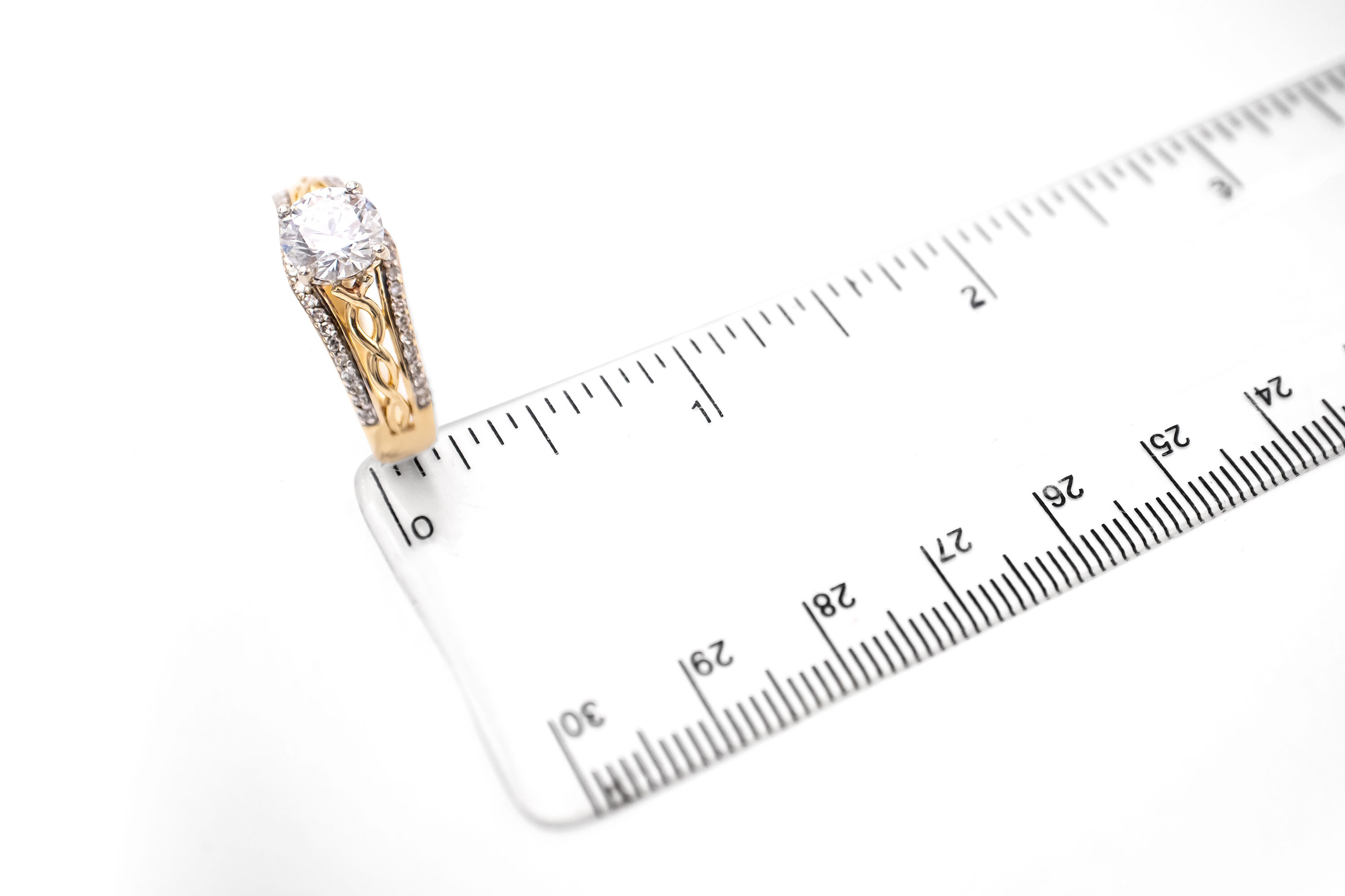 Womens Celtic Knot 1.00ct Lab Grown Diamond Ring in 14K Yellow Gold With a Polished Finish