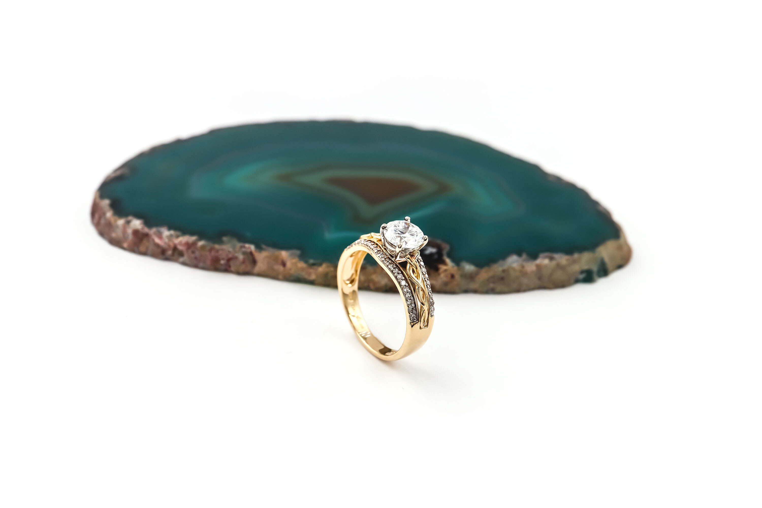 Womens Polished 14K Yellow Gold Celtic Knot Ring