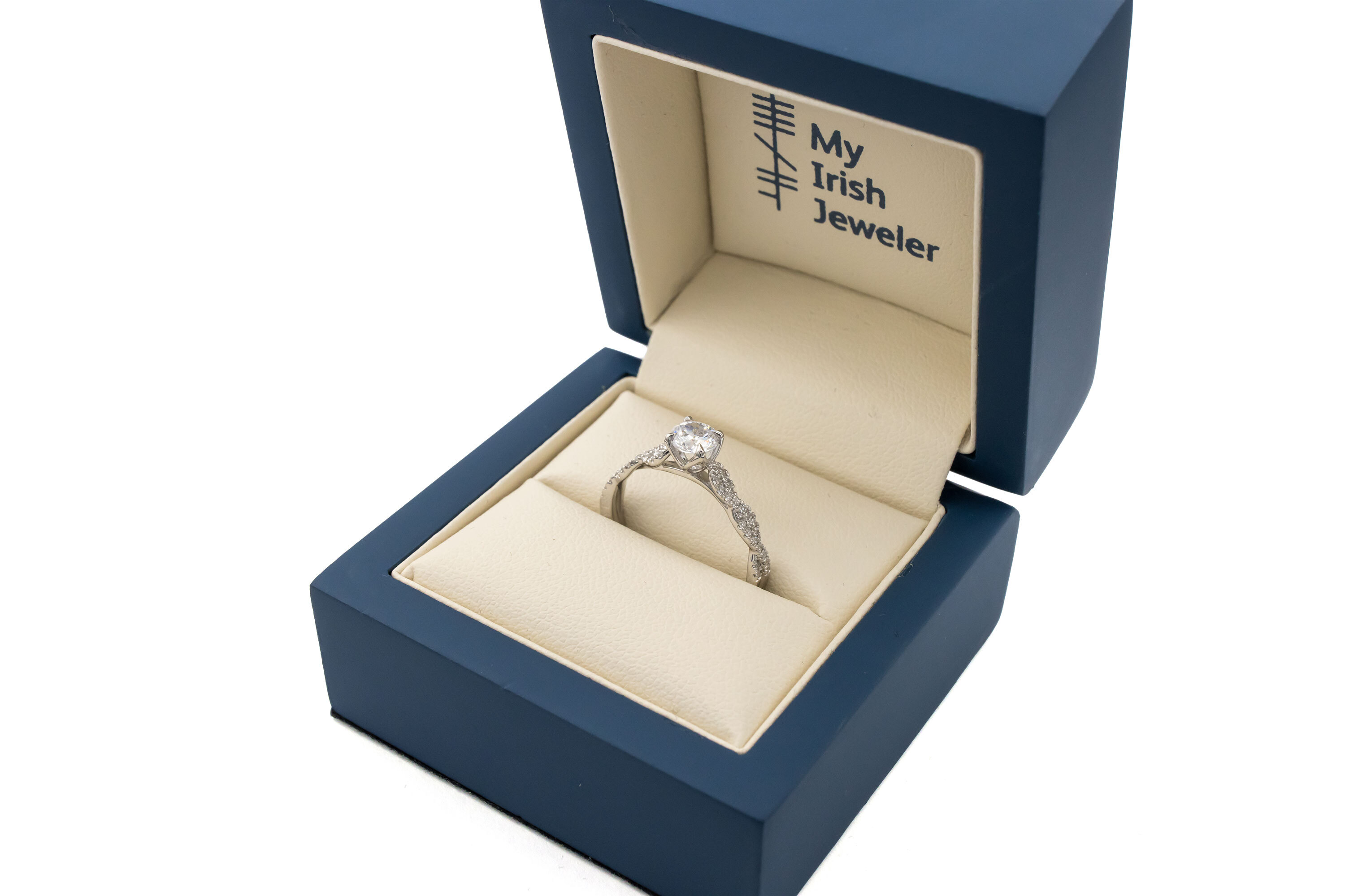Womens Celtic Knot Engagement Ring in Platinum 950