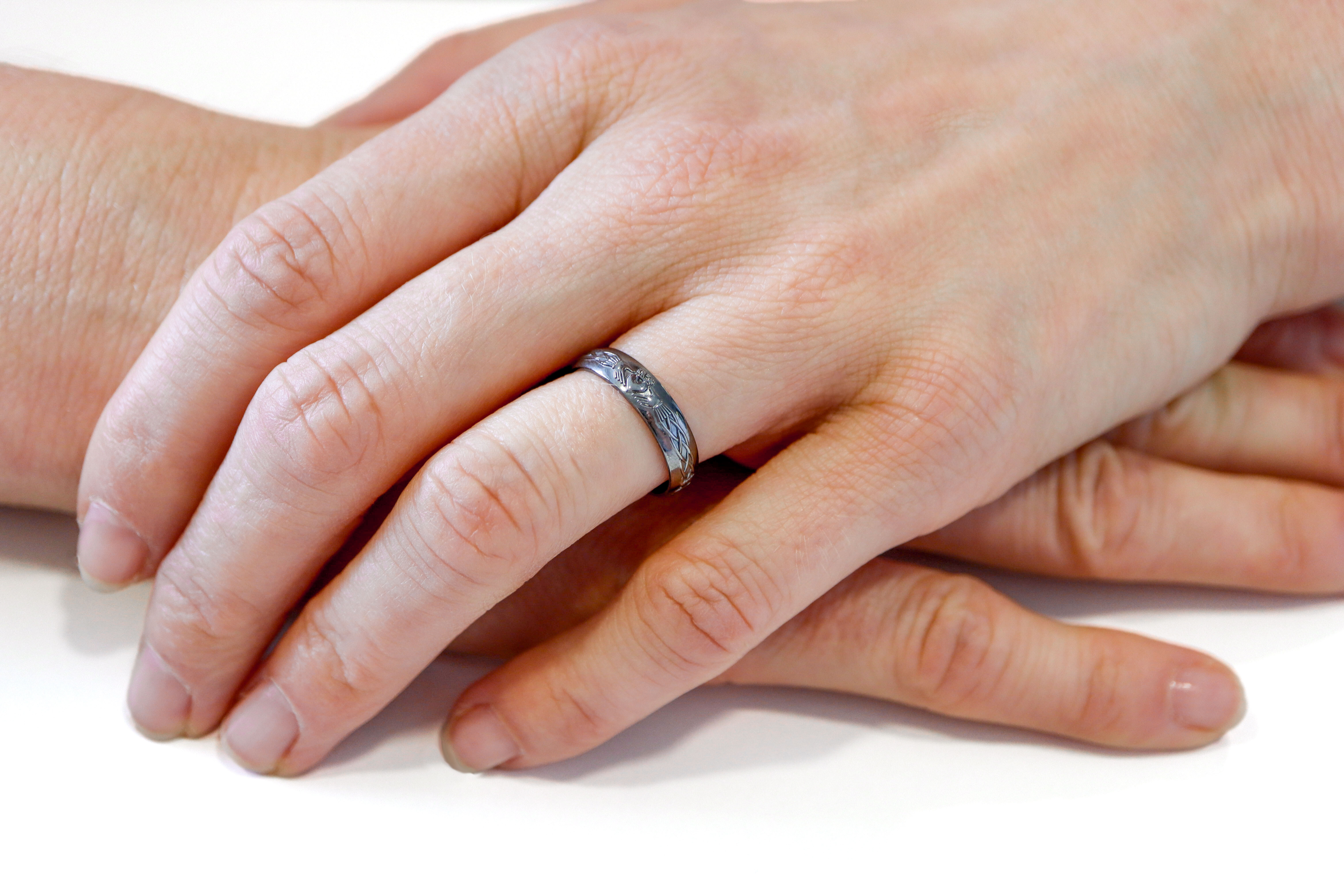 Romantic 14K White Gold Claddagh & Celtic Knot 5.5mm Ring For Women With a Black Rhodium Finish - Model Photo