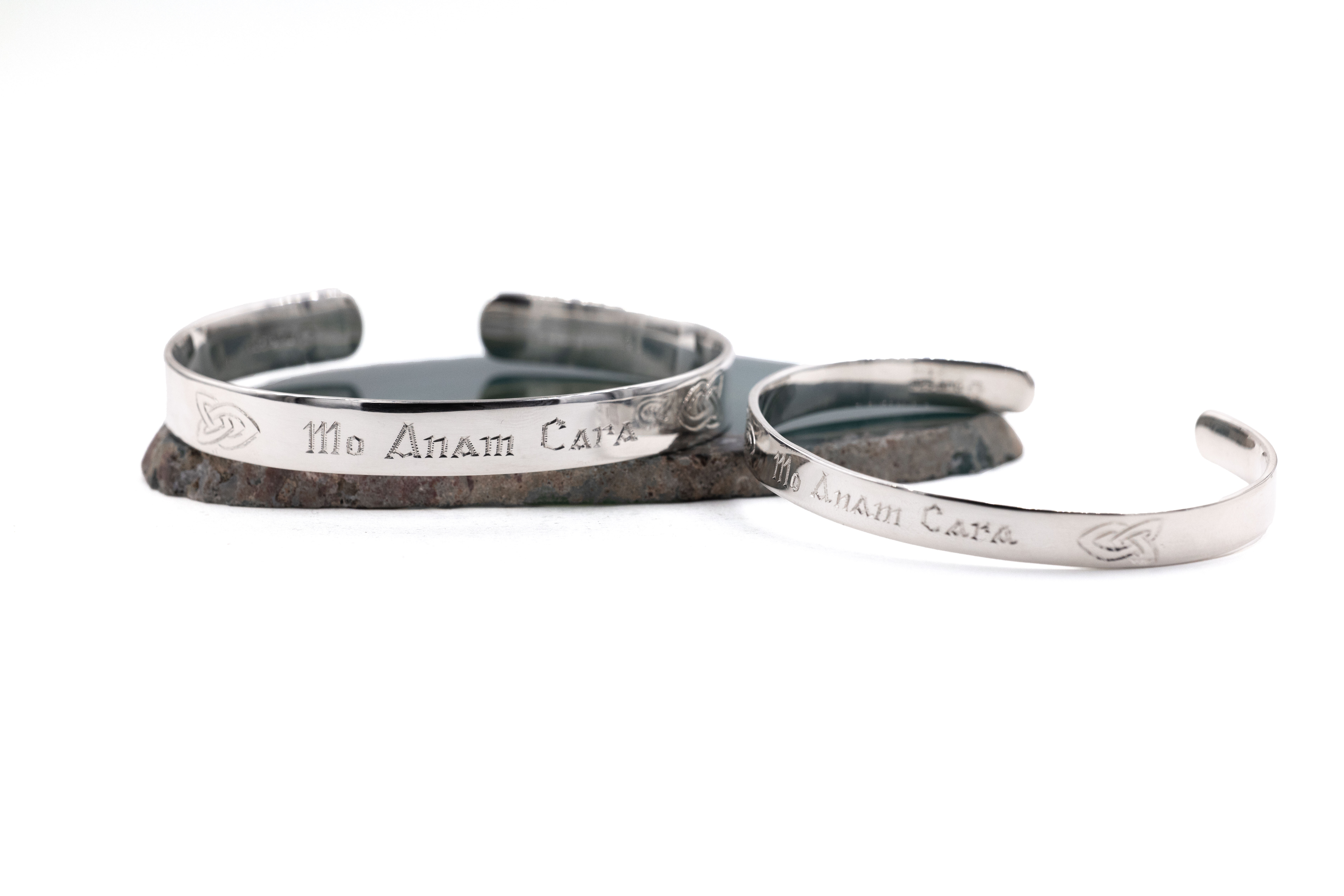 Mens Gaelic Bracelet in Sterling Silver With a Florentine Finish