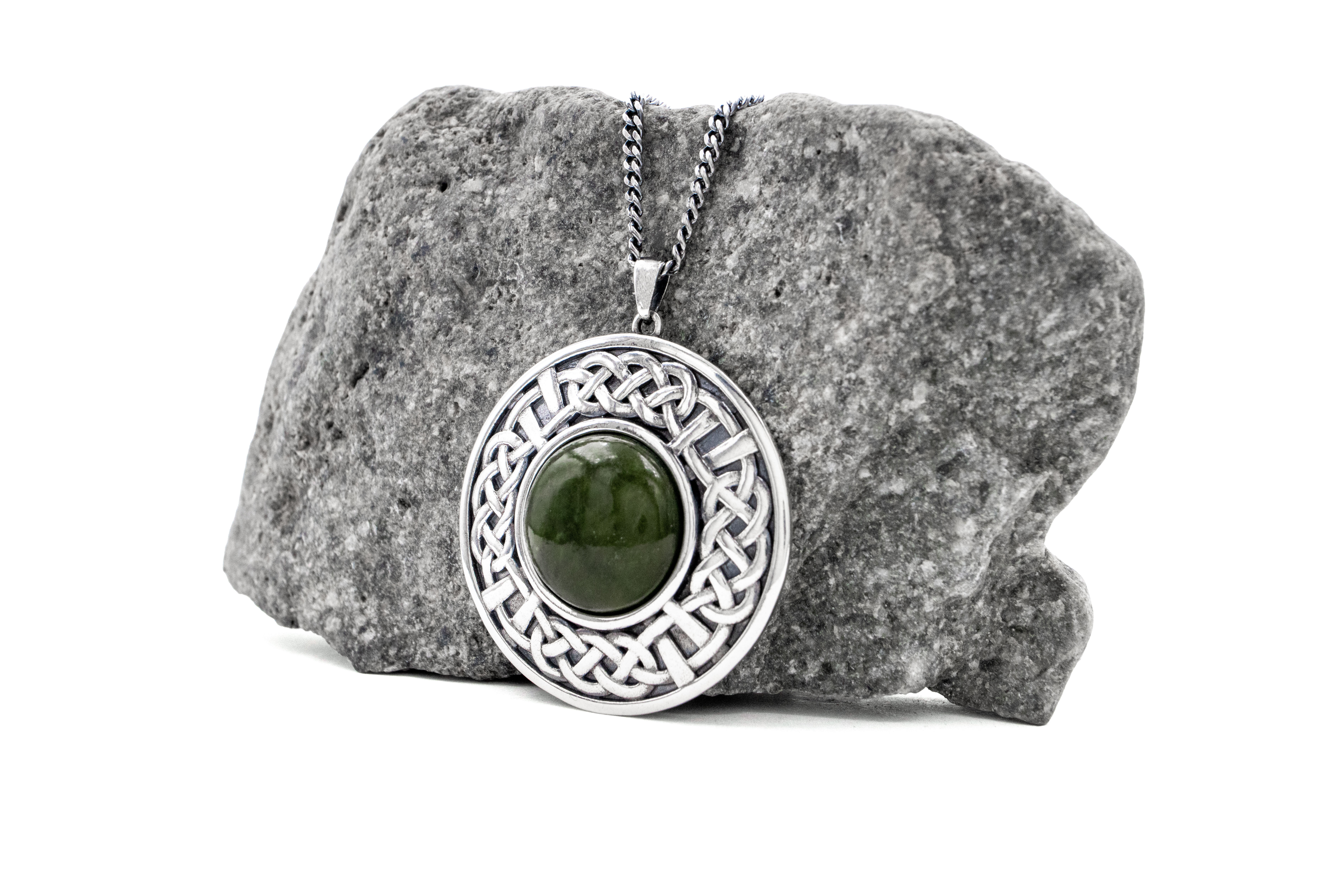 Large Womens Gorgeous Oxidized Sterling Silver Connemara Marble Necklace