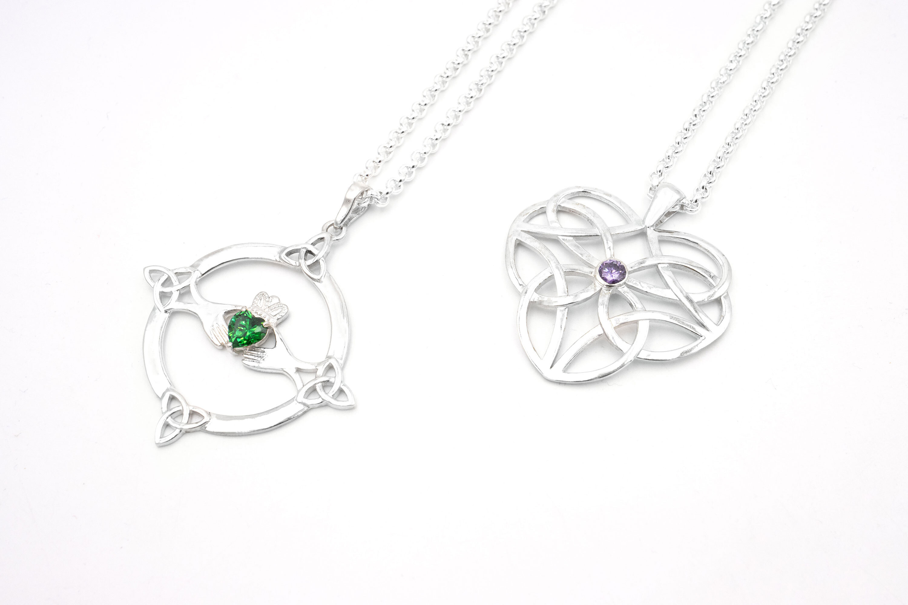 Womens Claddagh Necklace in Sterling Silver