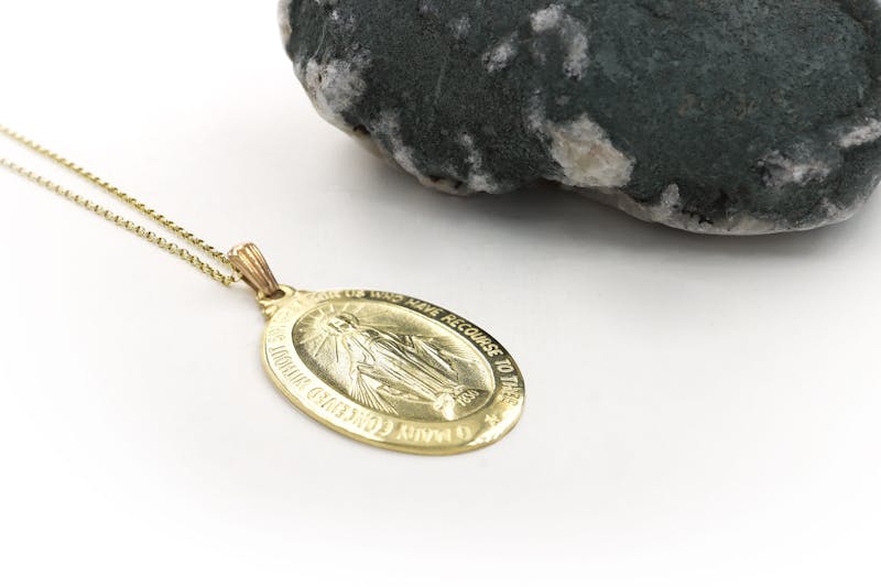 Large Medals and Medallions Necklace in Real 9K Yellow Gold