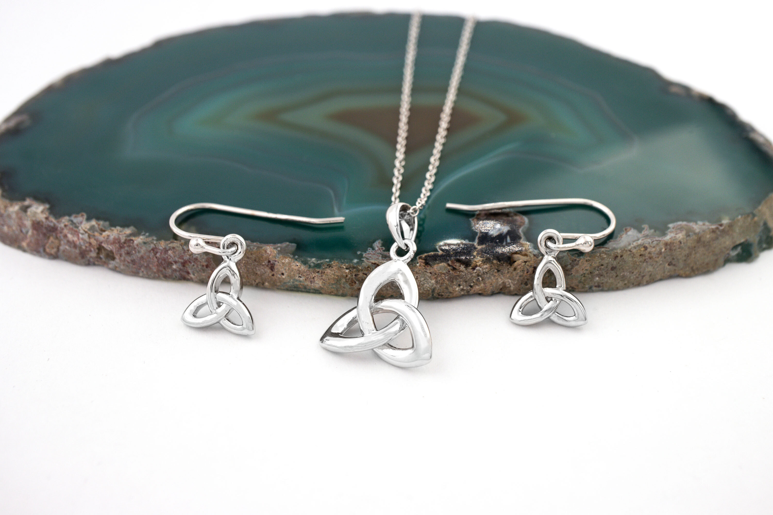 silver trinity necklace